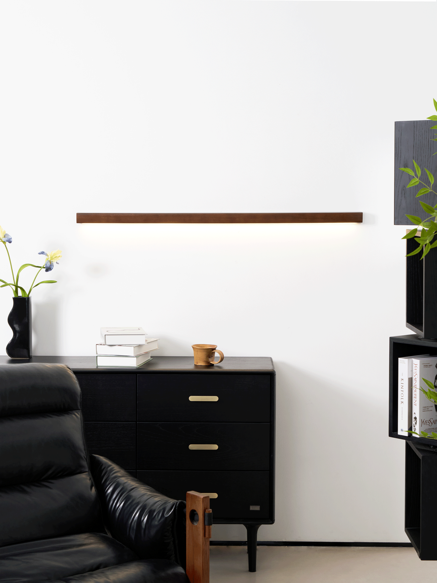 Zelluden Linear Wall Light