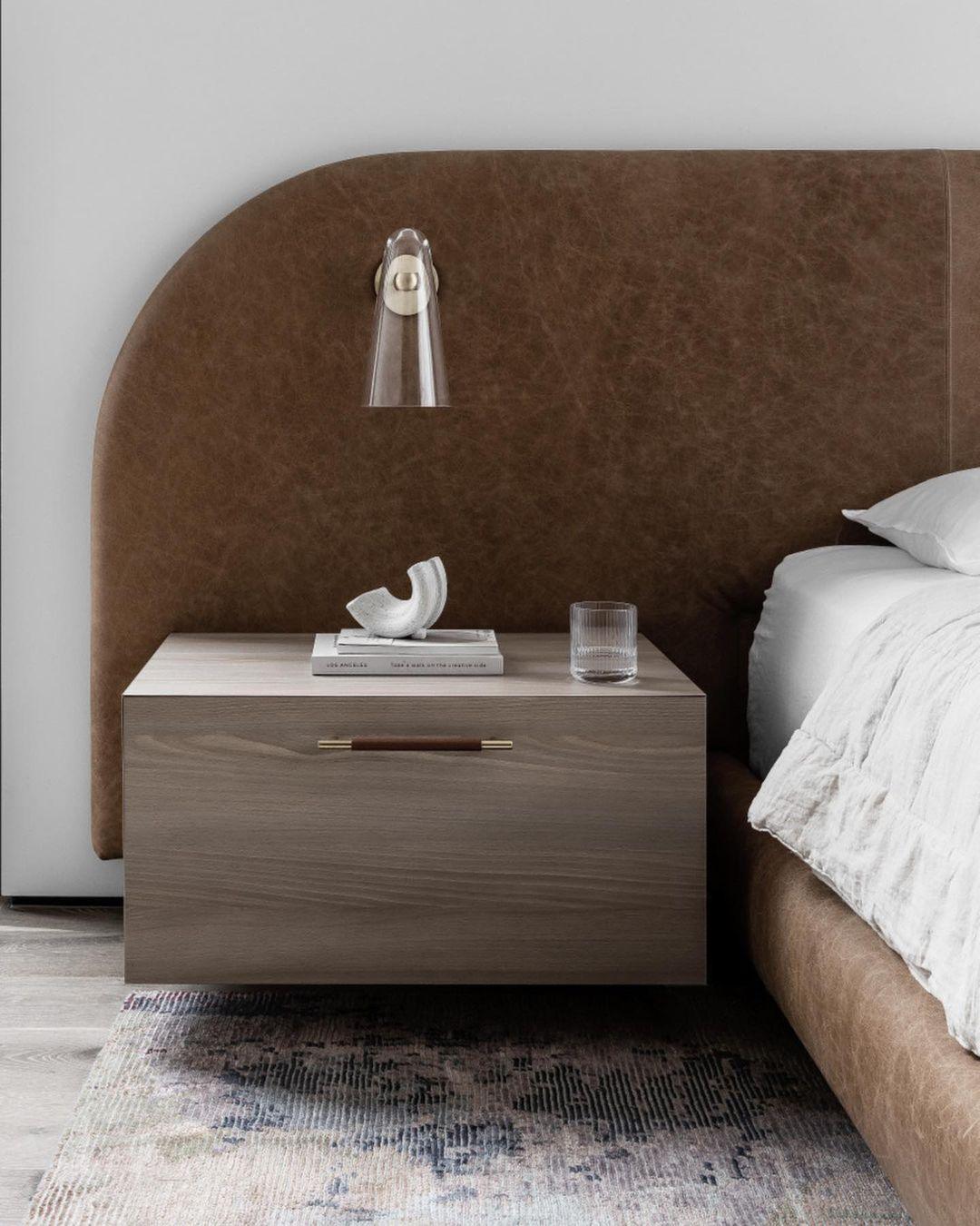 Conziza Glass Wall Light