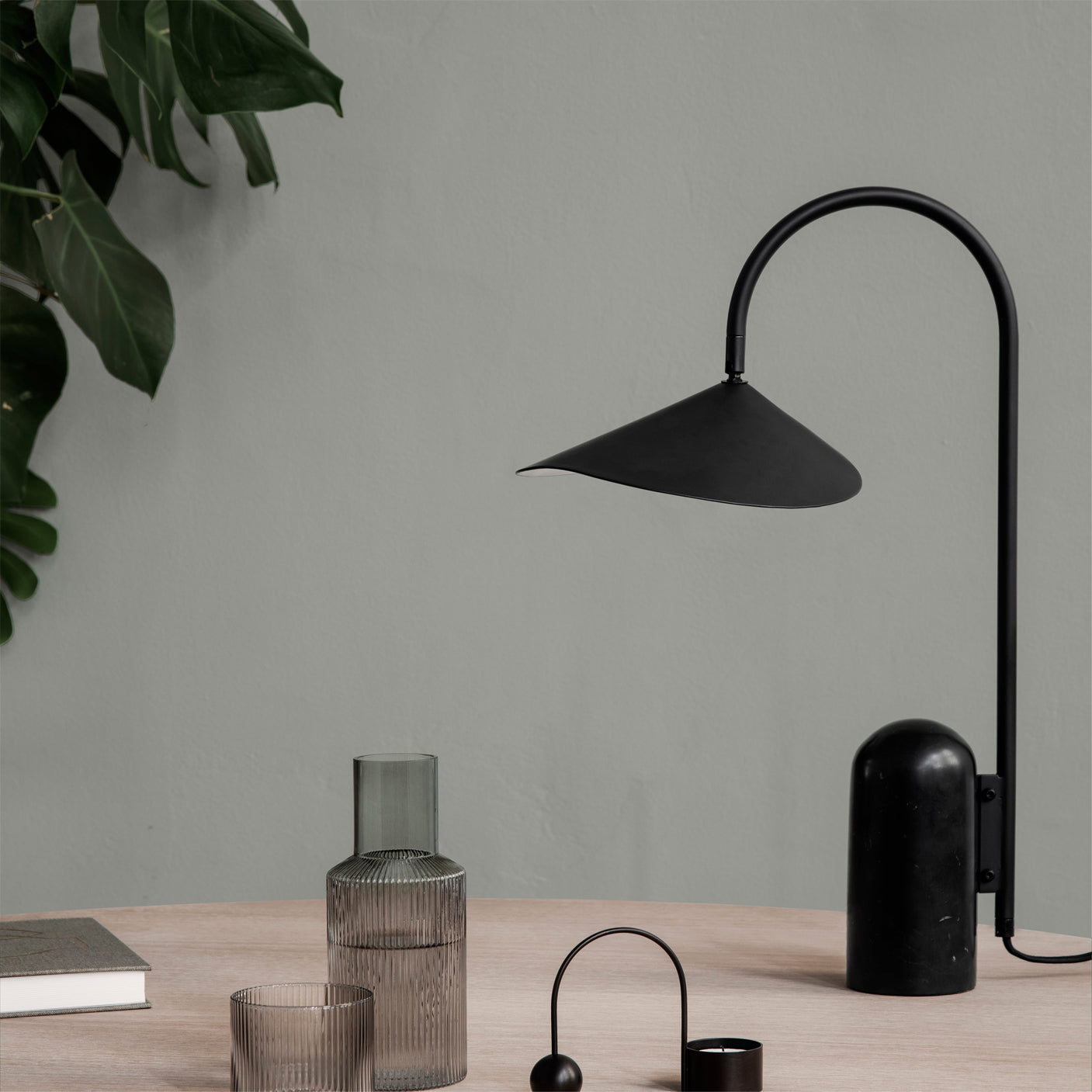 Reyaris Modern Table Lamp