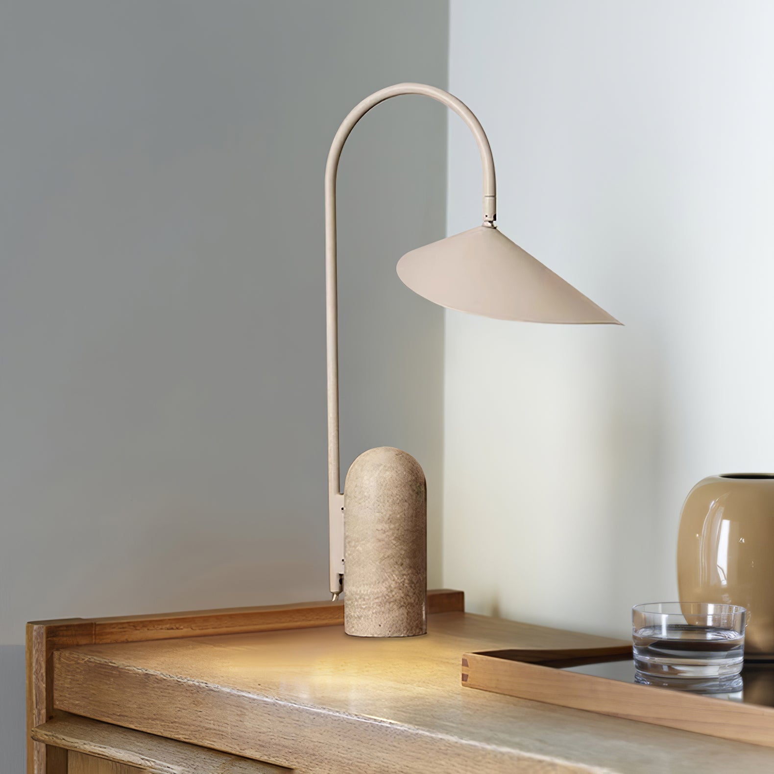 Arumce Table Lamp