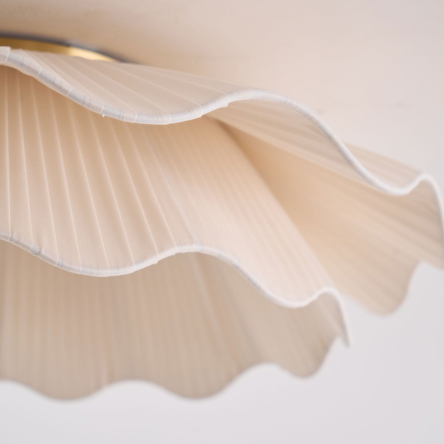 Arvin Flower Ceiling Light