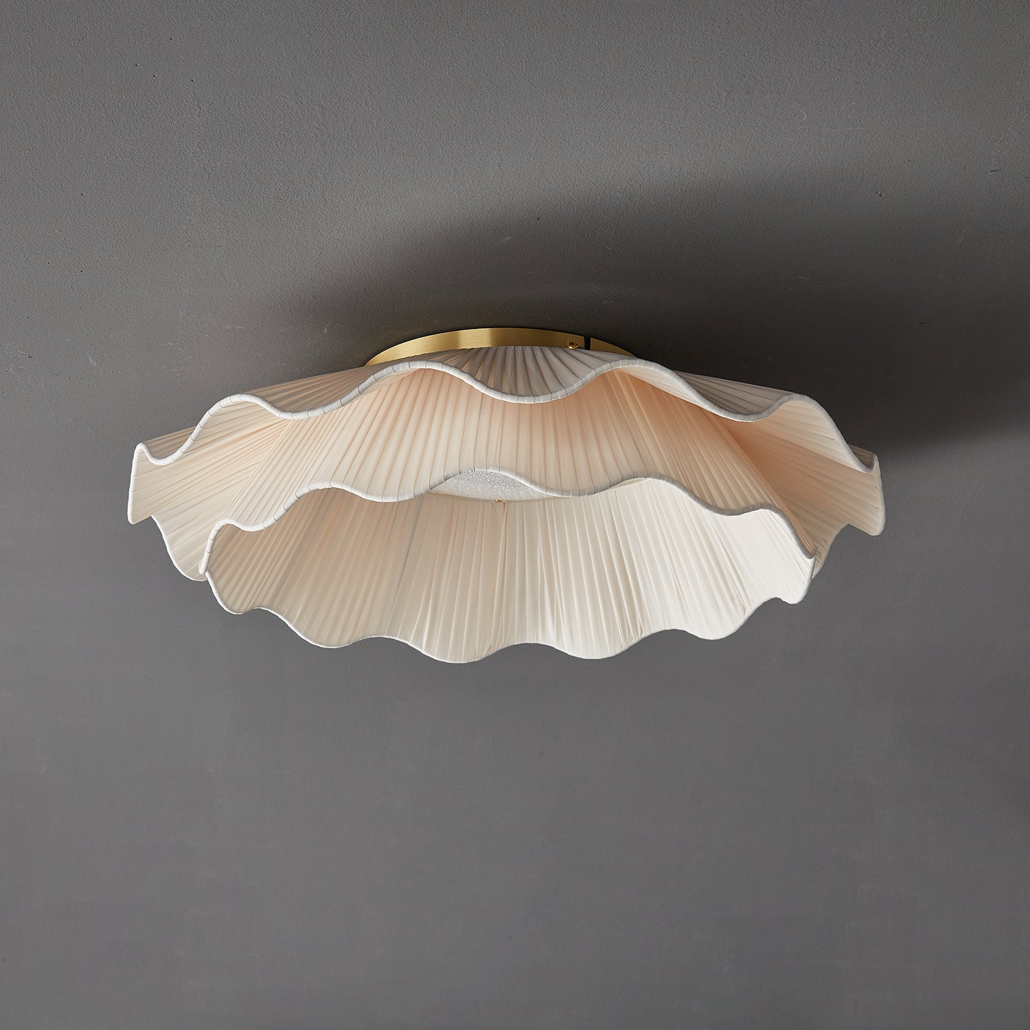 Arvin Flower Ceiling Light