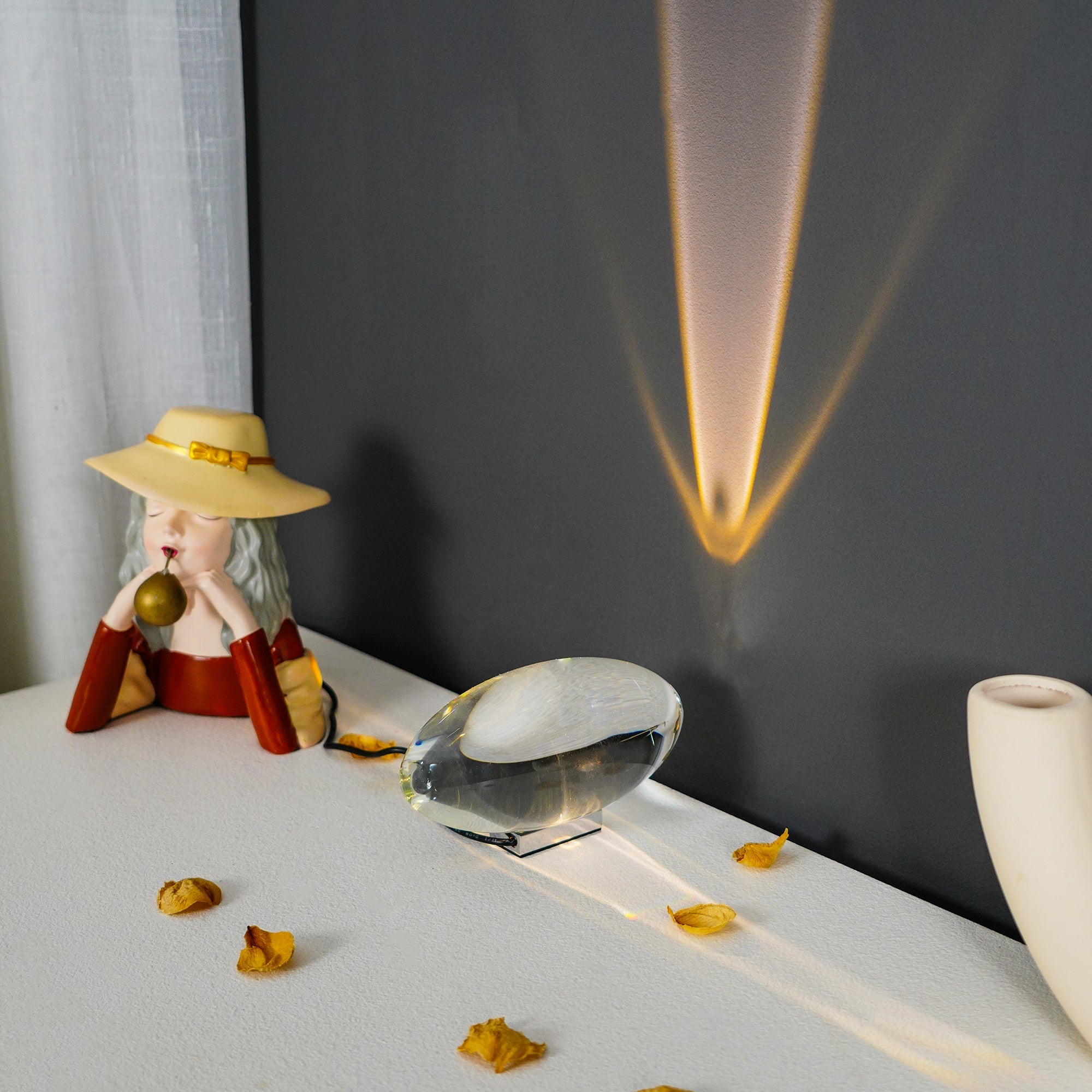 Yardale Table Lamp
