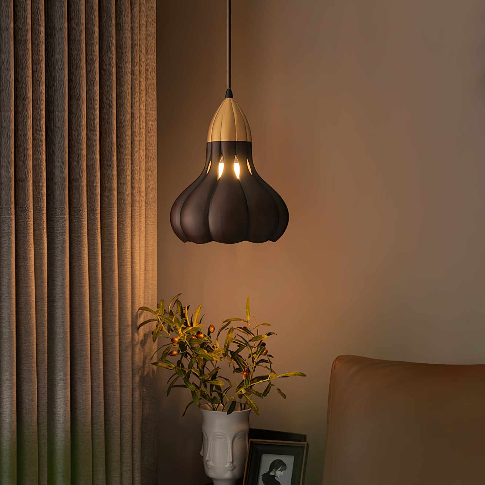Auresca Pendant Light
