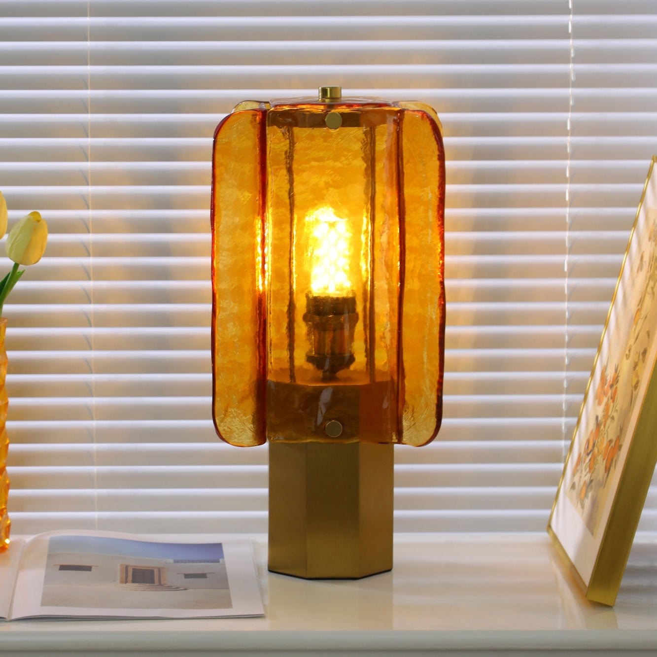 Velynessa Table Lamp