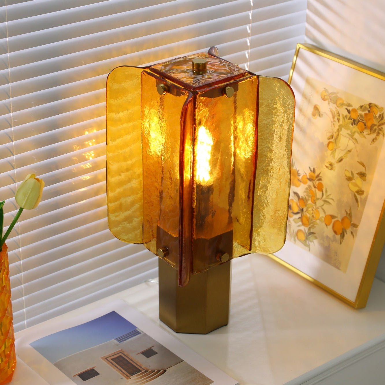 Velynessa Table Lamp