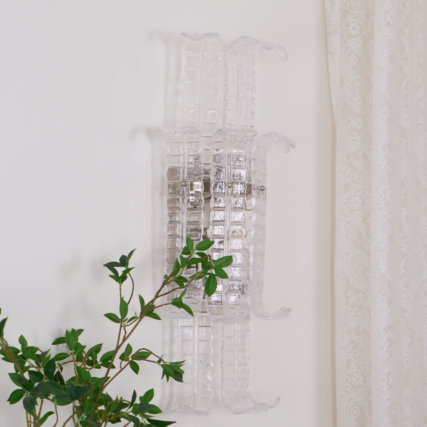 Pelonema Glass Wall Light