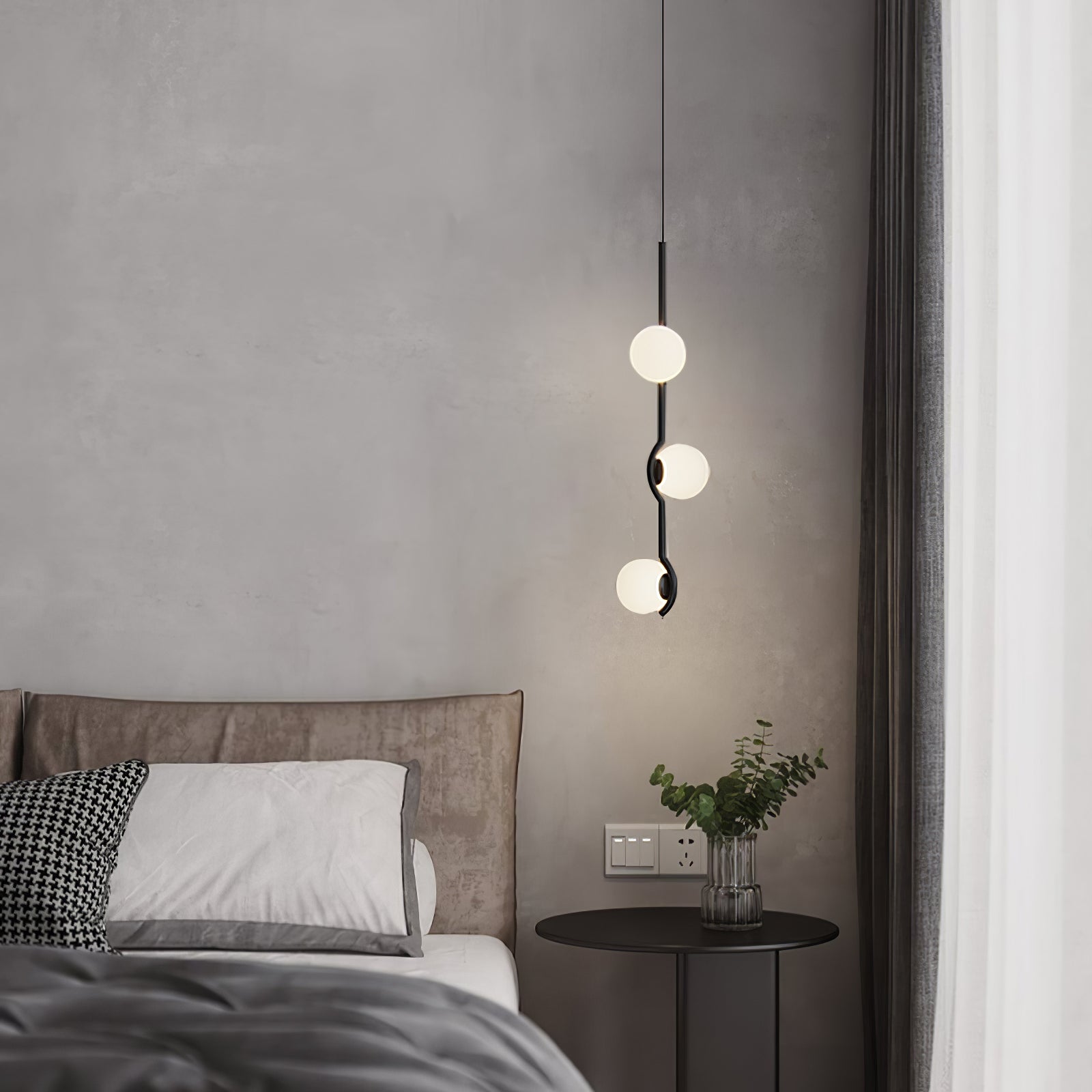 Lenyma Globe Pendant Light