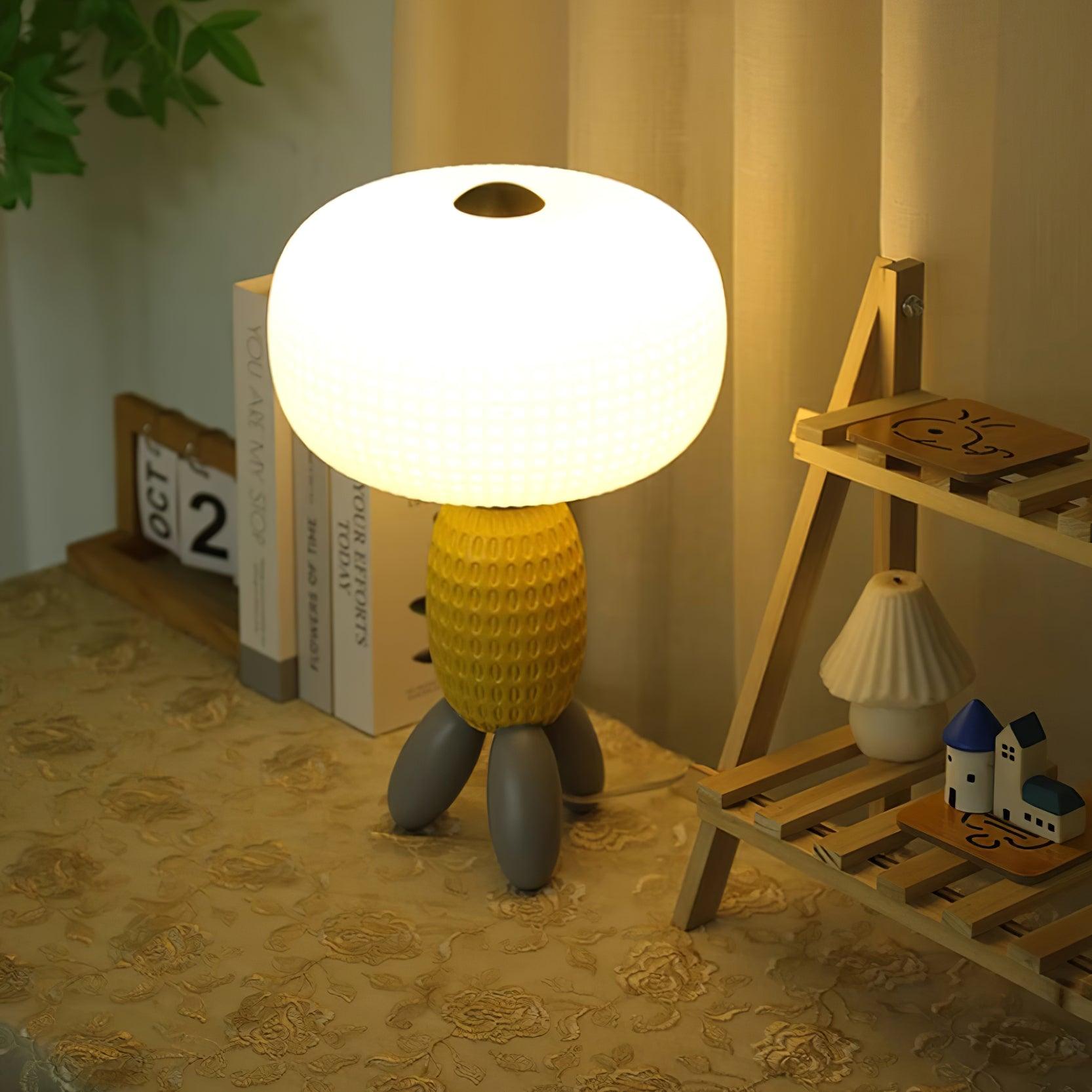 Boelof Table Lamp