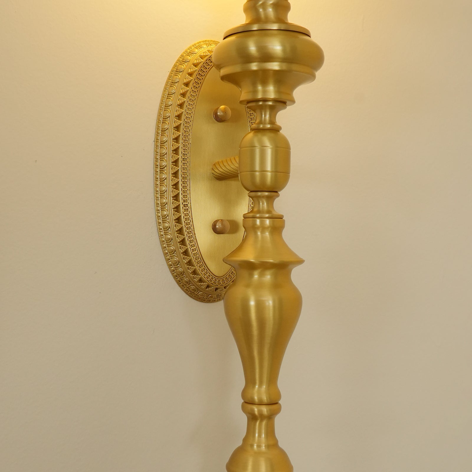 Solviera Wall Light