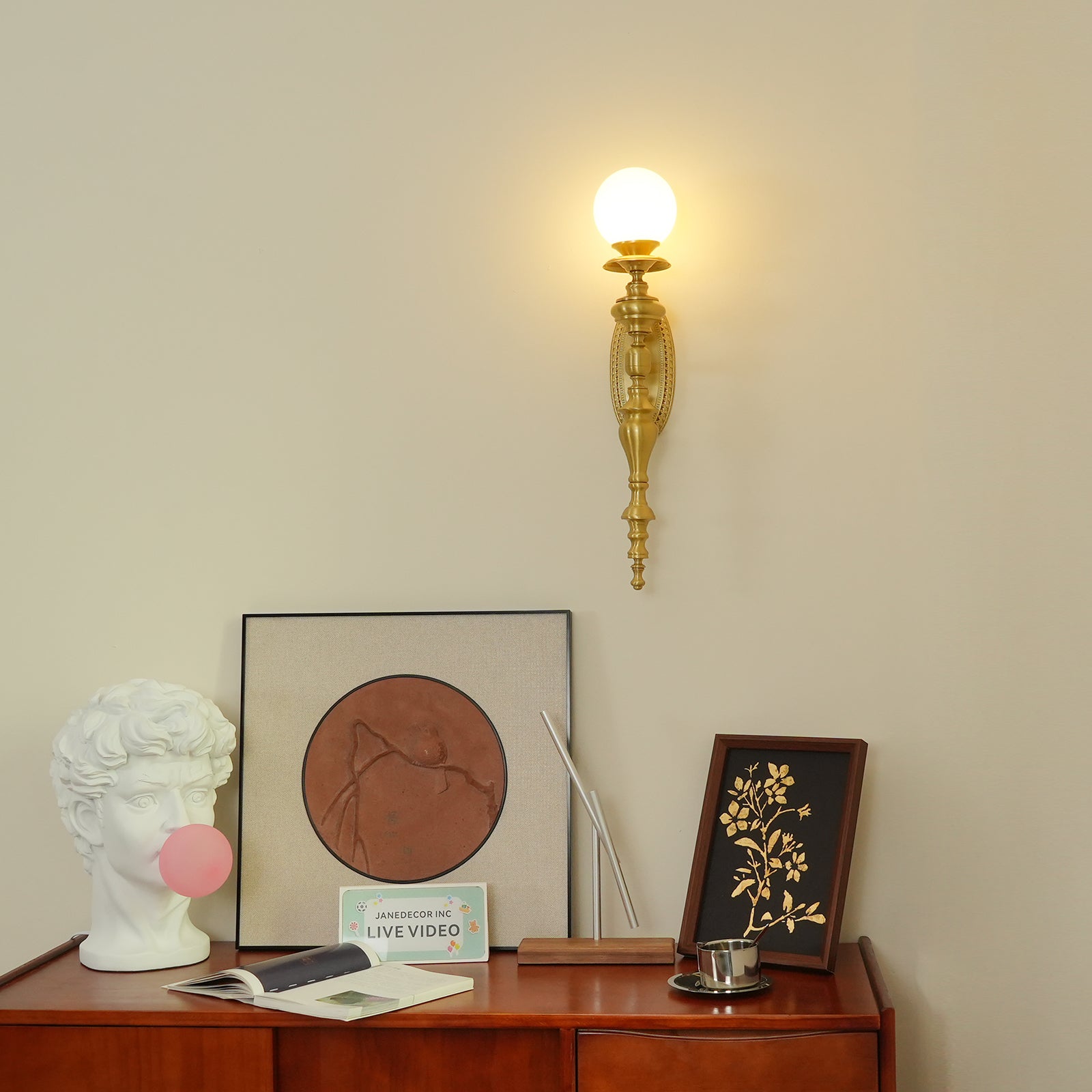 Solviera Wall Light
