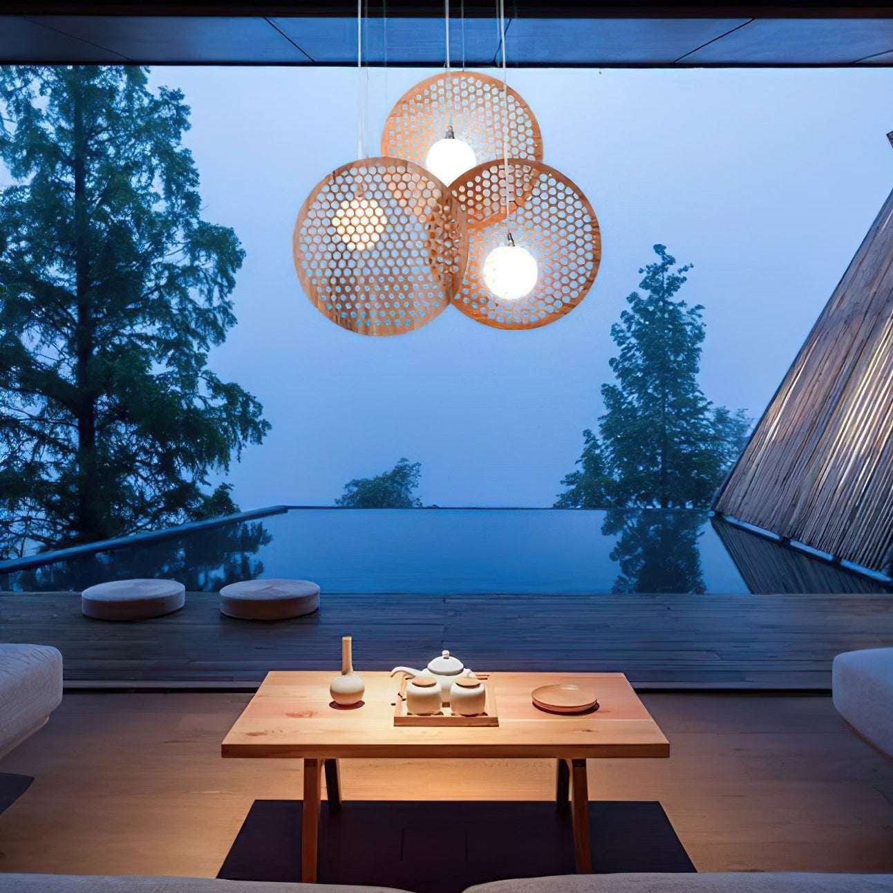 Pelate Pendant Light