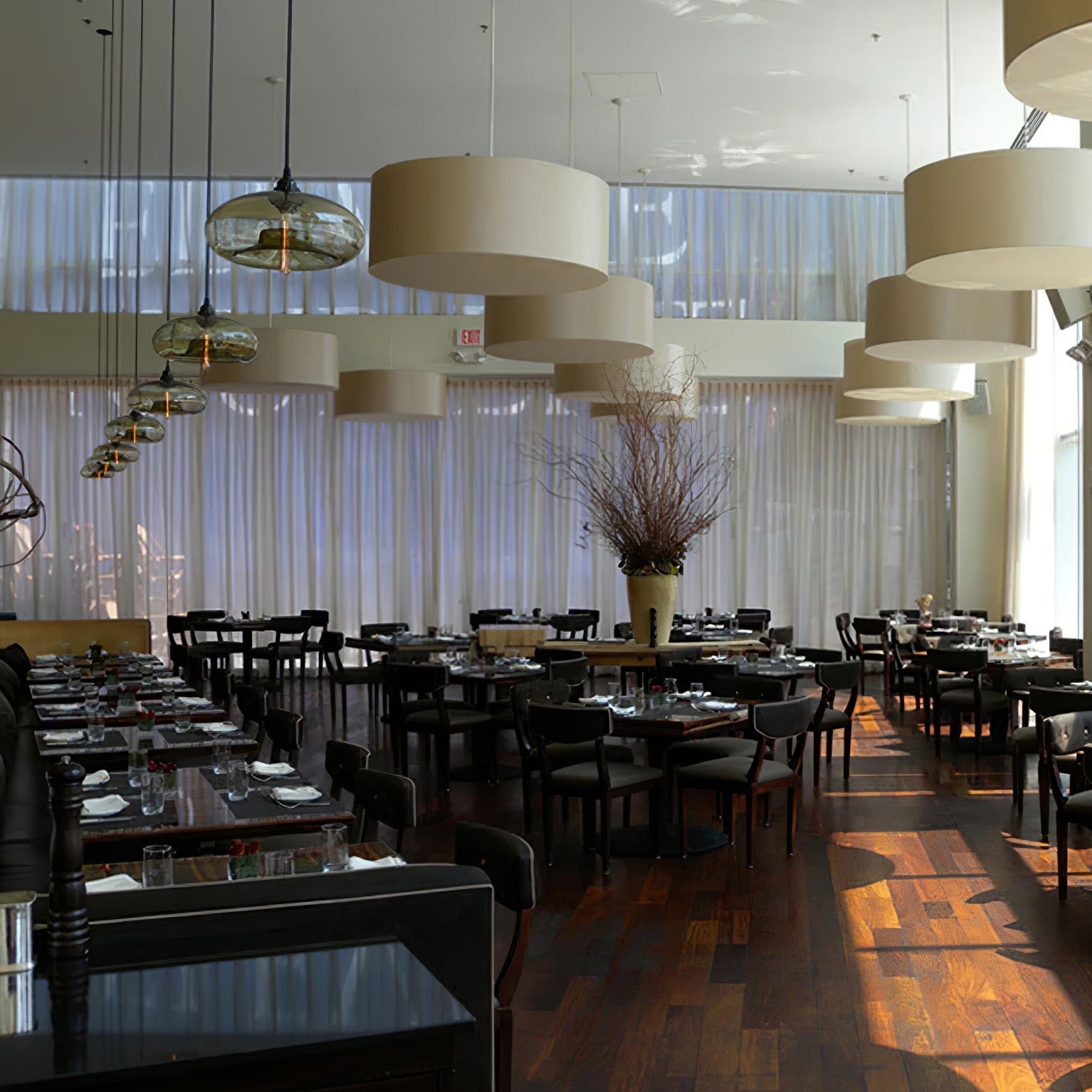 Yarinden Round Pendant Light