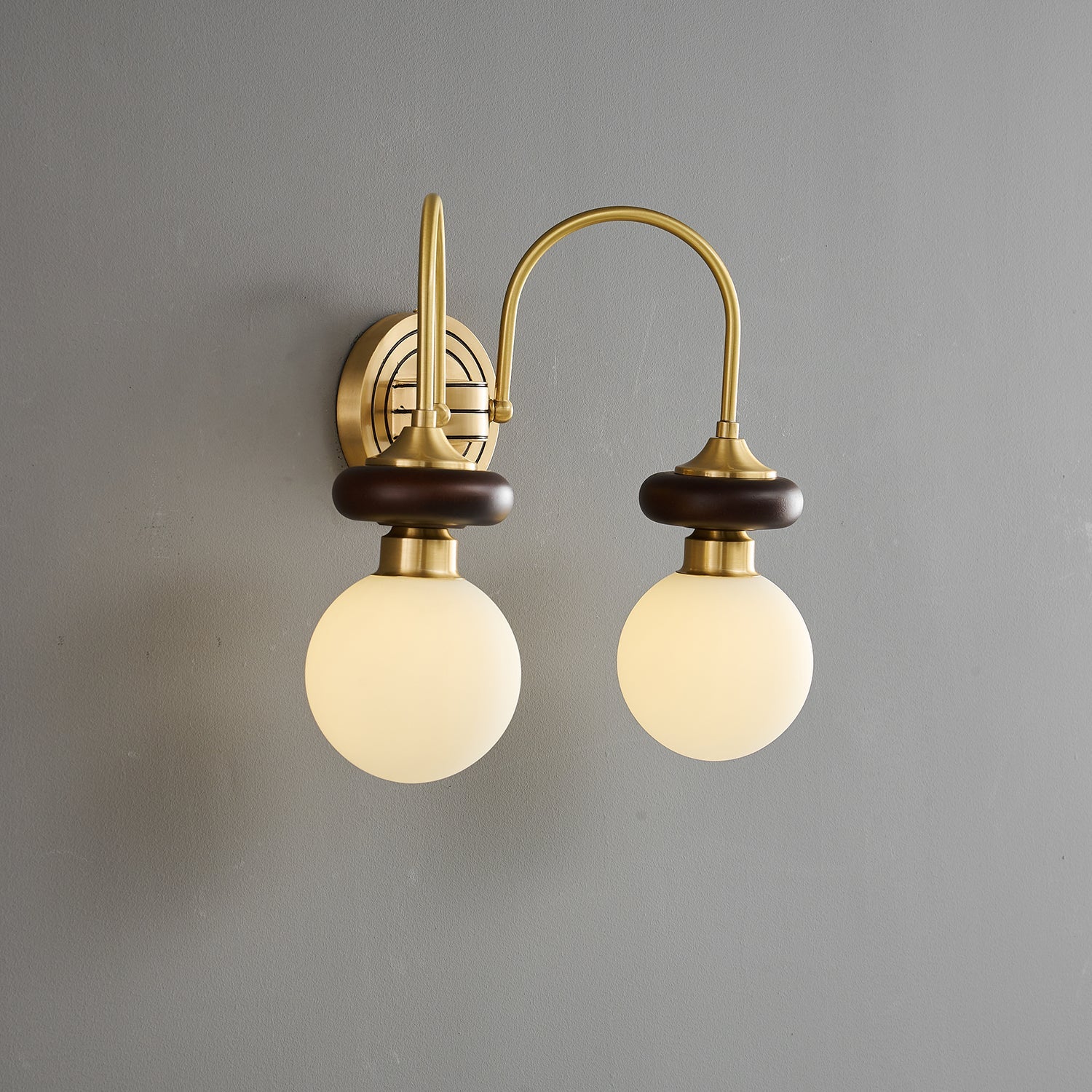Belcon Wall Light