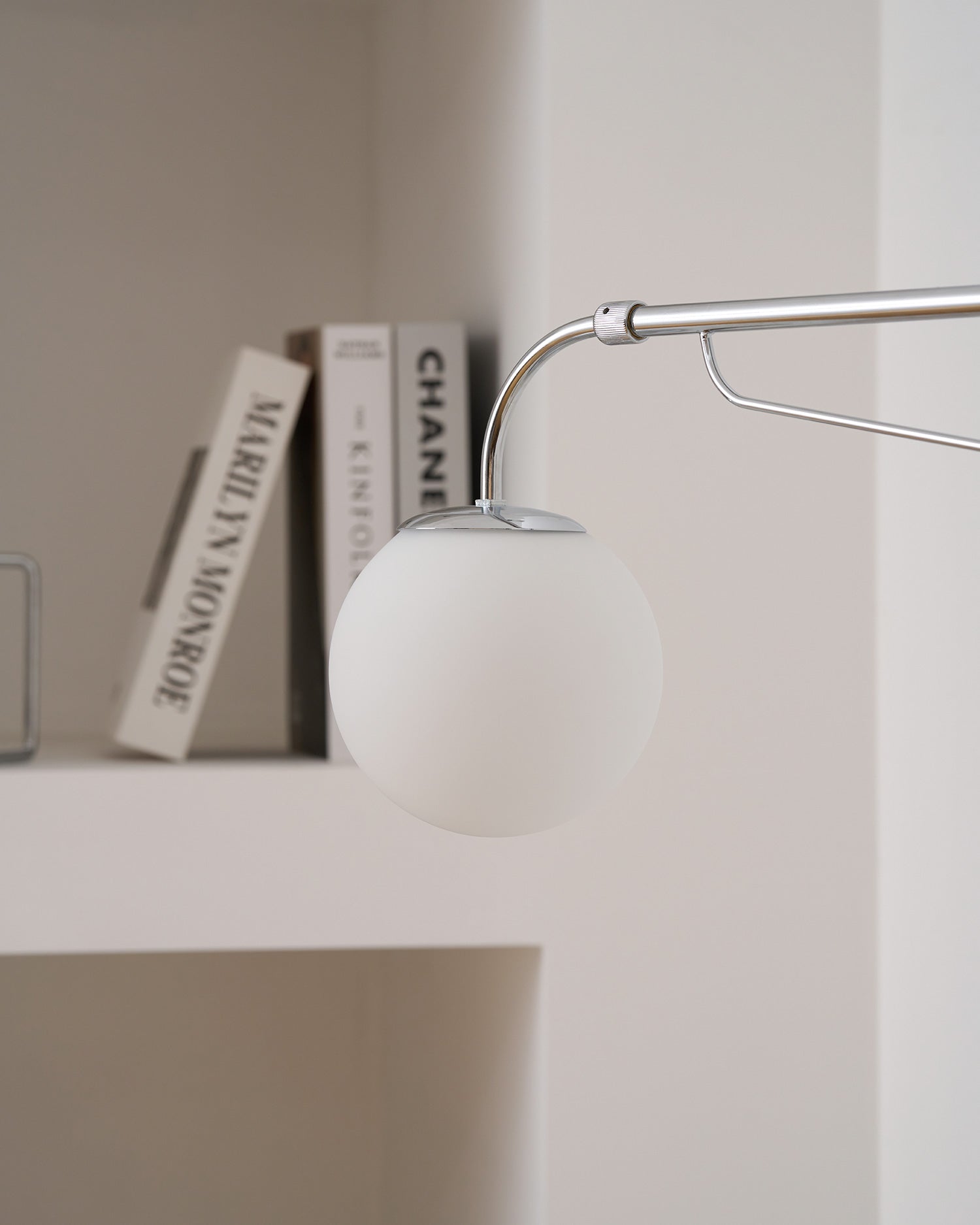 Jorarcove Adjustable Wall Light