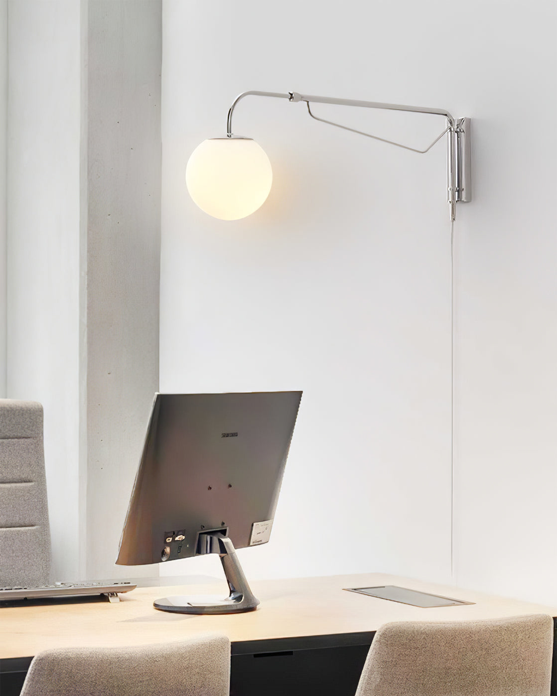 Jorarcove Adjustable Wall Light