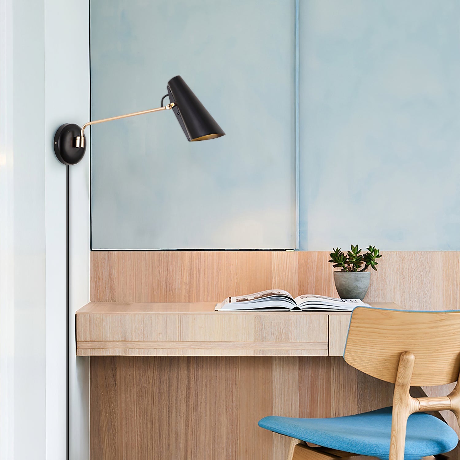 Veony Wall Light With Plug
