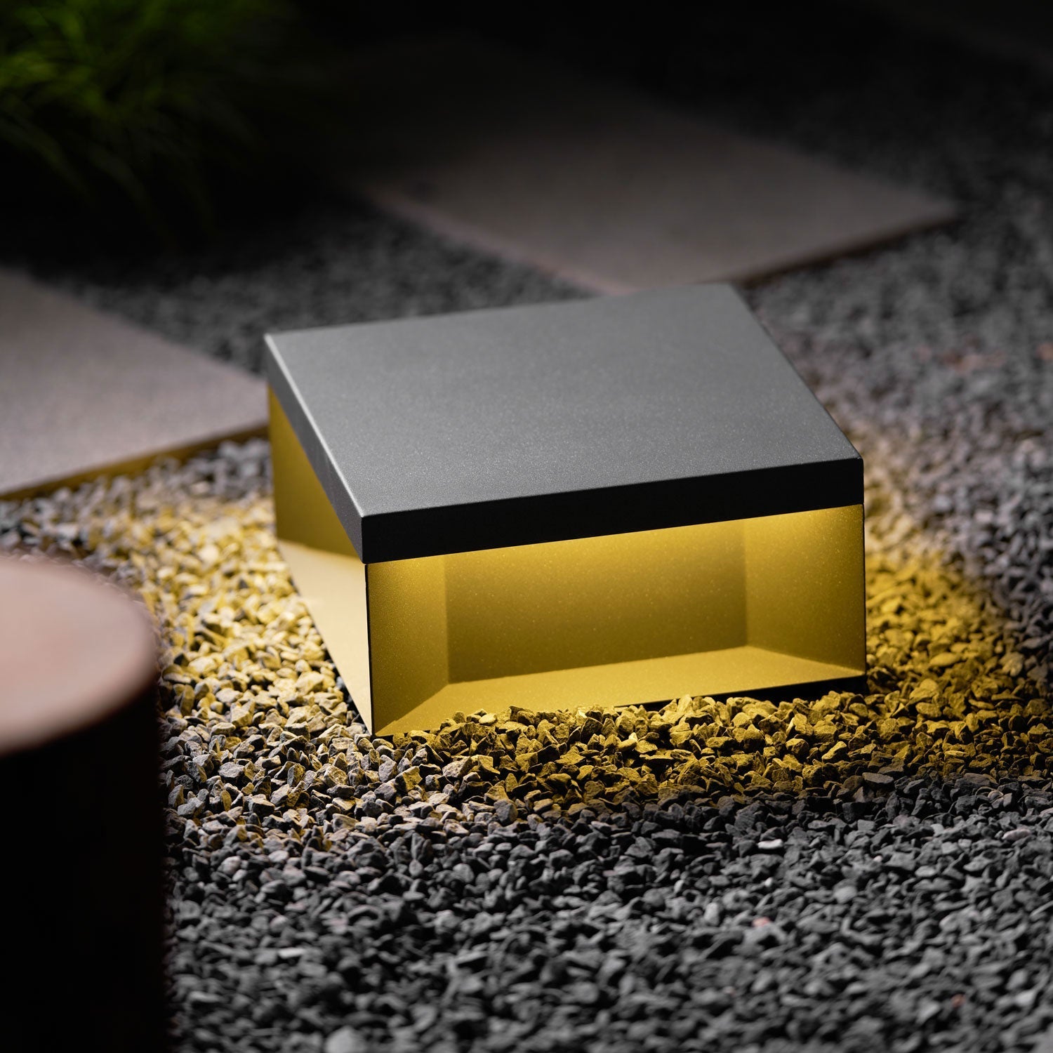 Krozan Outdoor Light