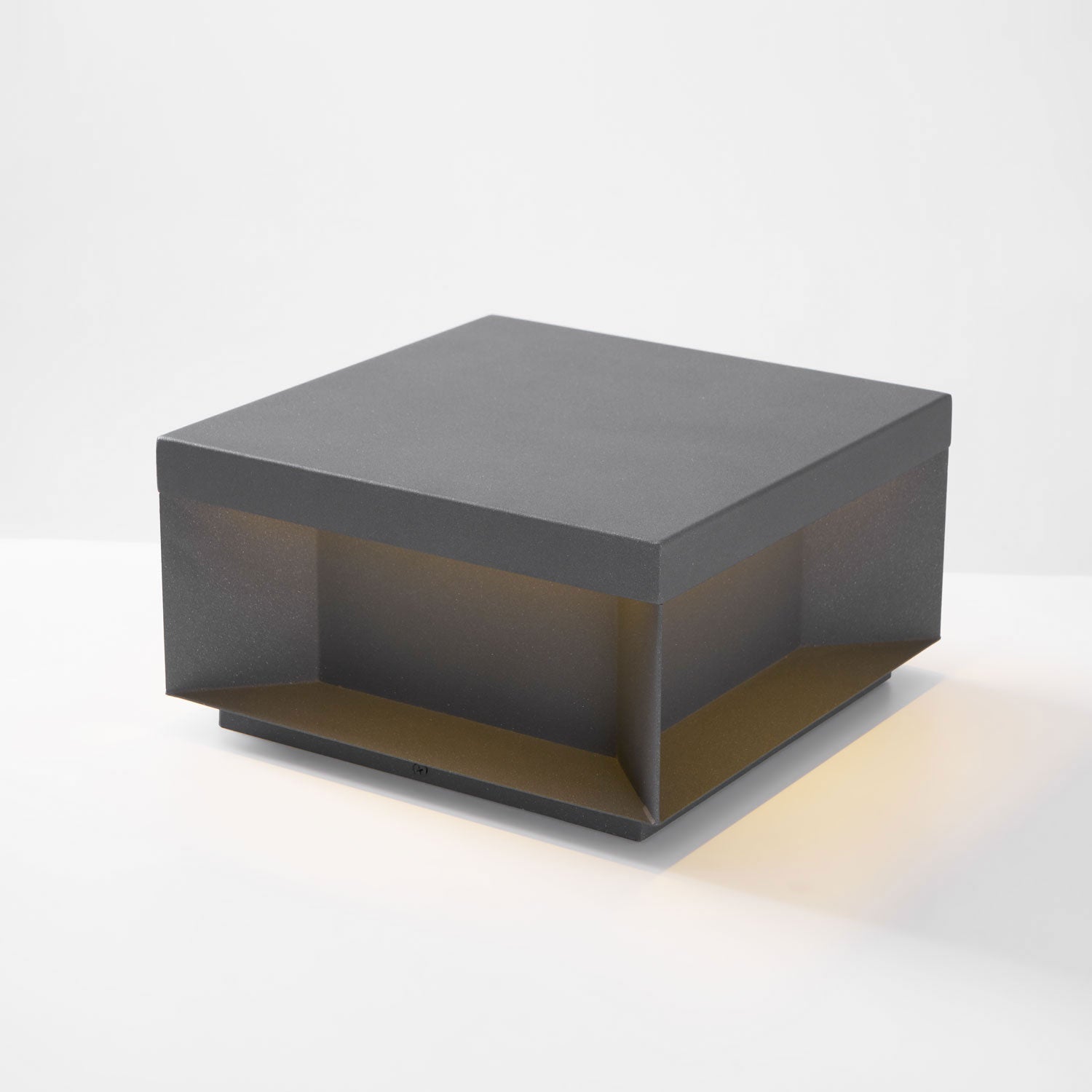 Krozan Outdoor Light