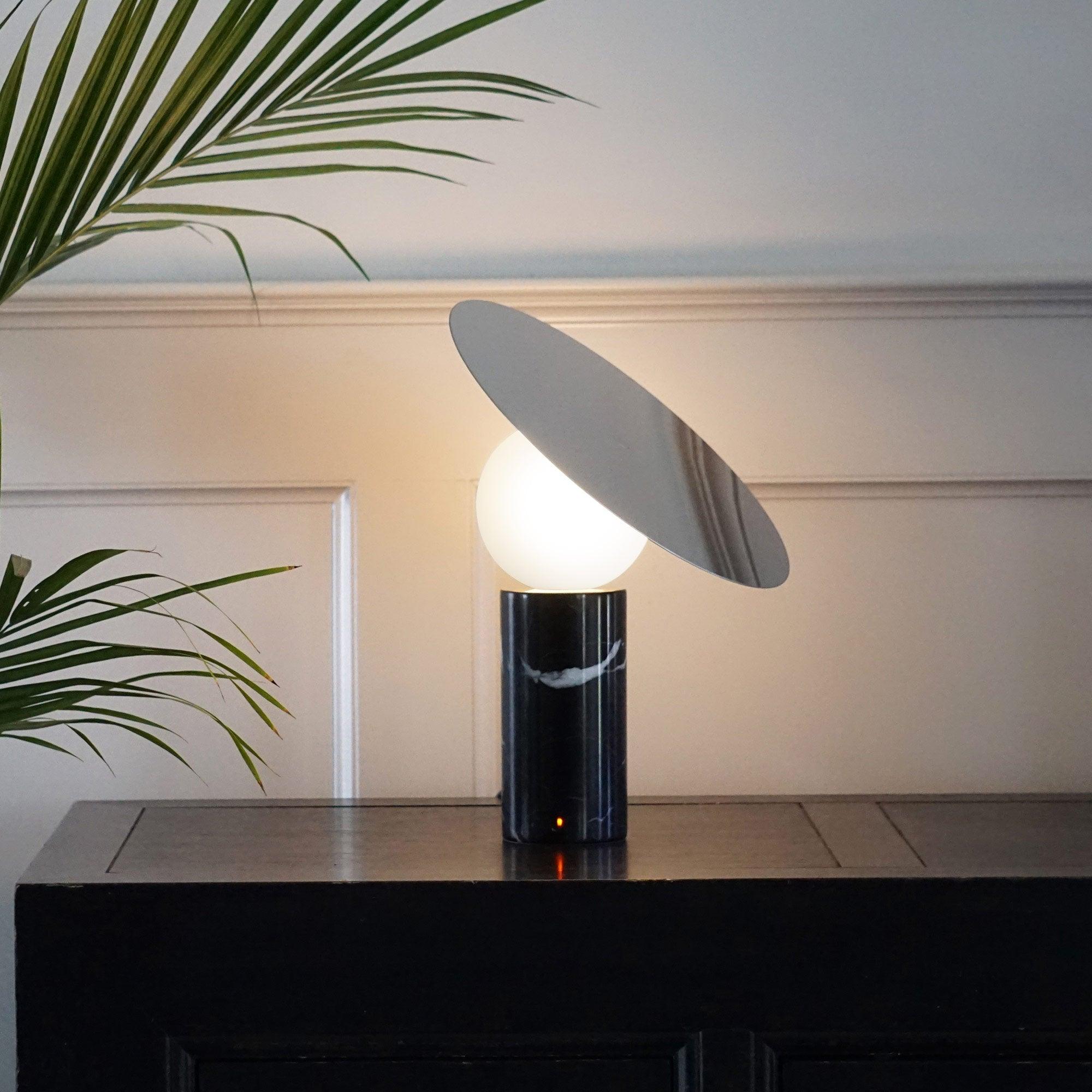 Loba Disc Table Lamp