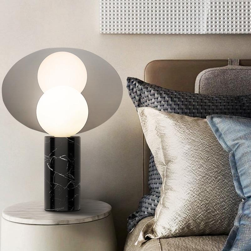 Loba Disc Table Lamp