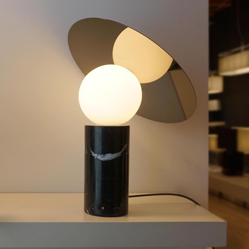 Loba Disc Table Lamp