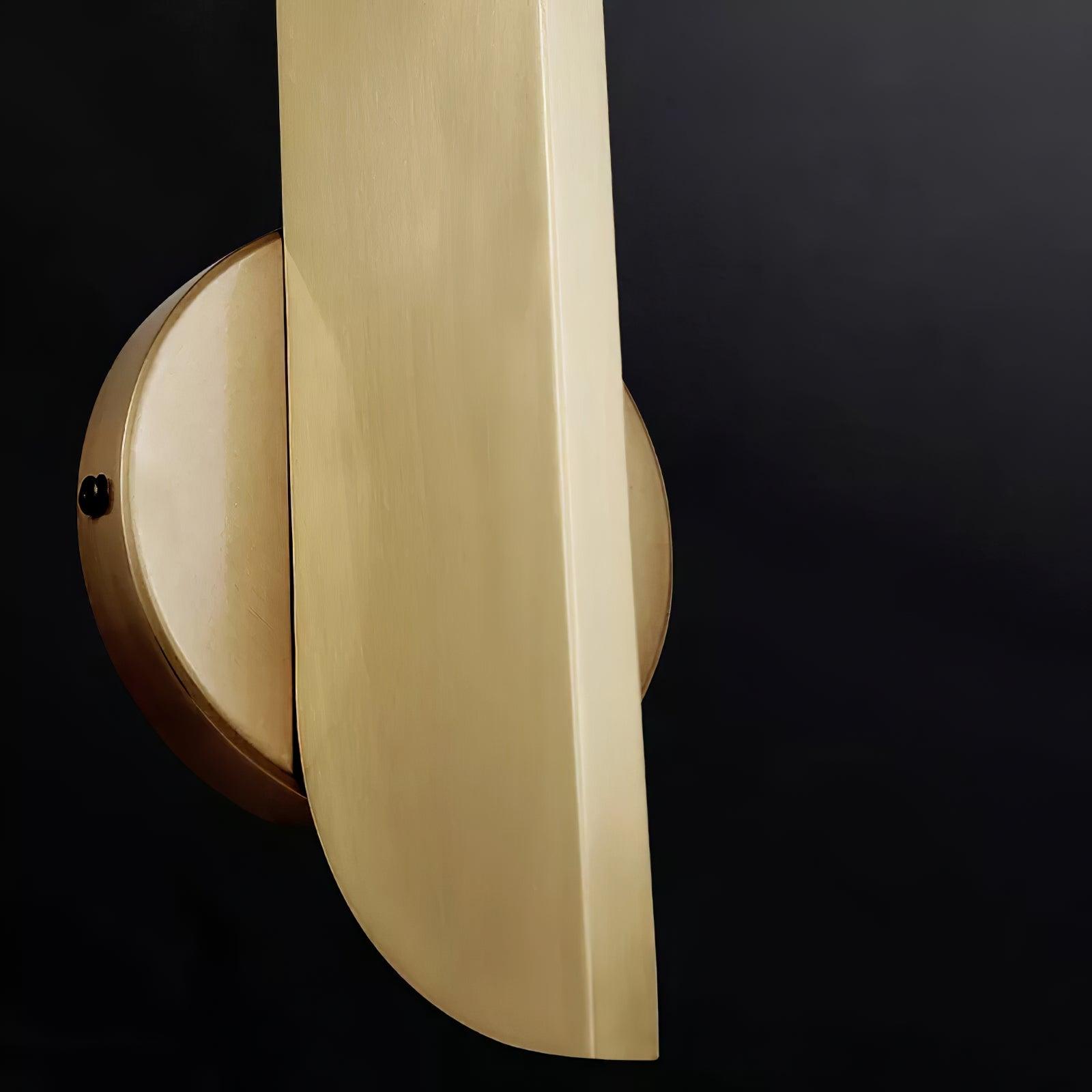 Lemtyse Wall Light