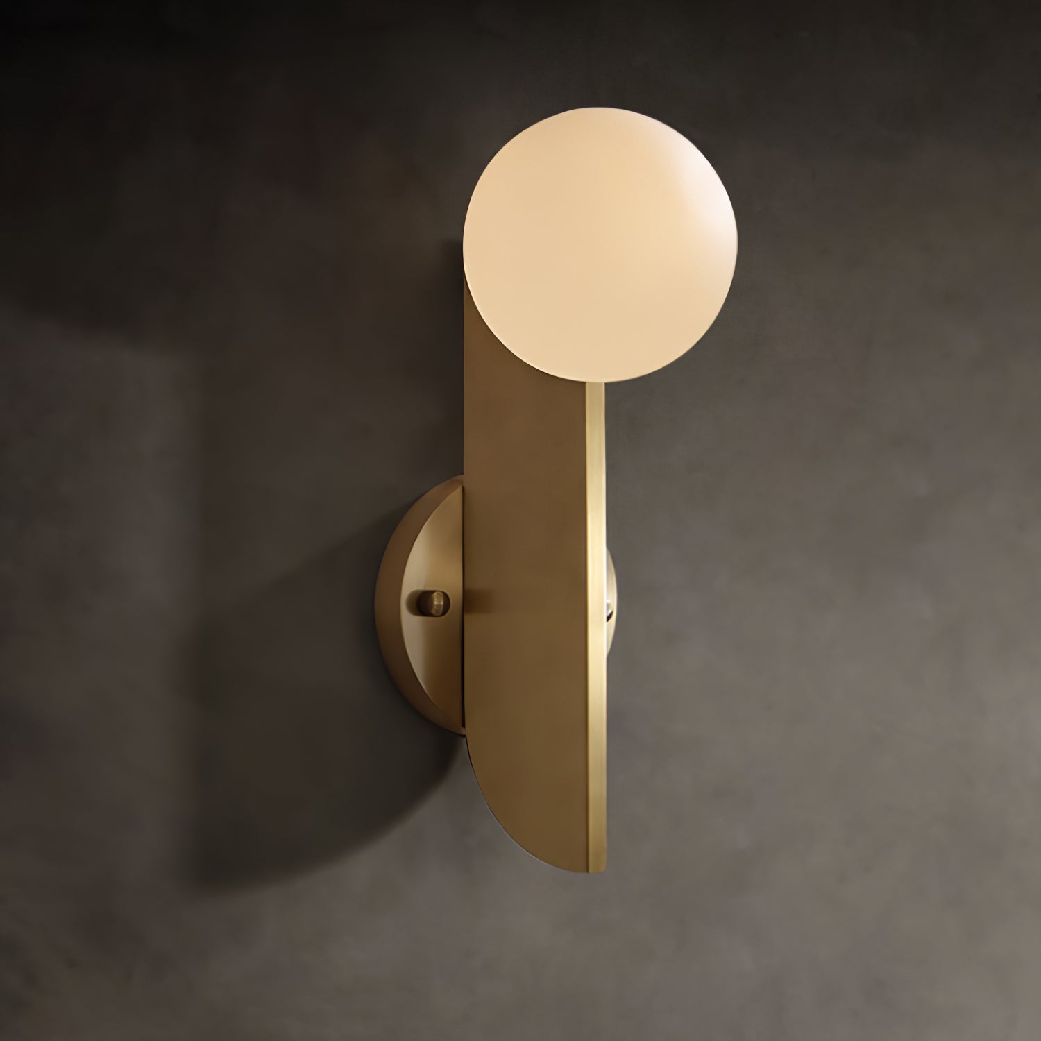 Lemtyse Wall Light