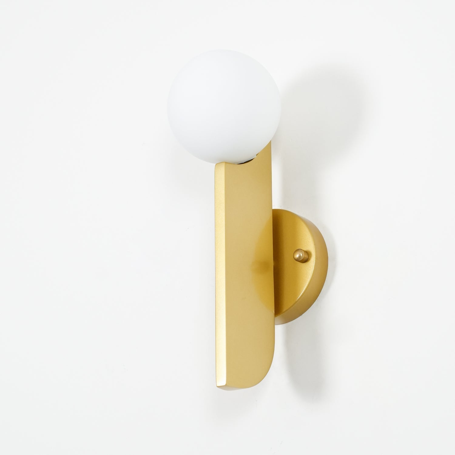 Lemtyse Wall Light