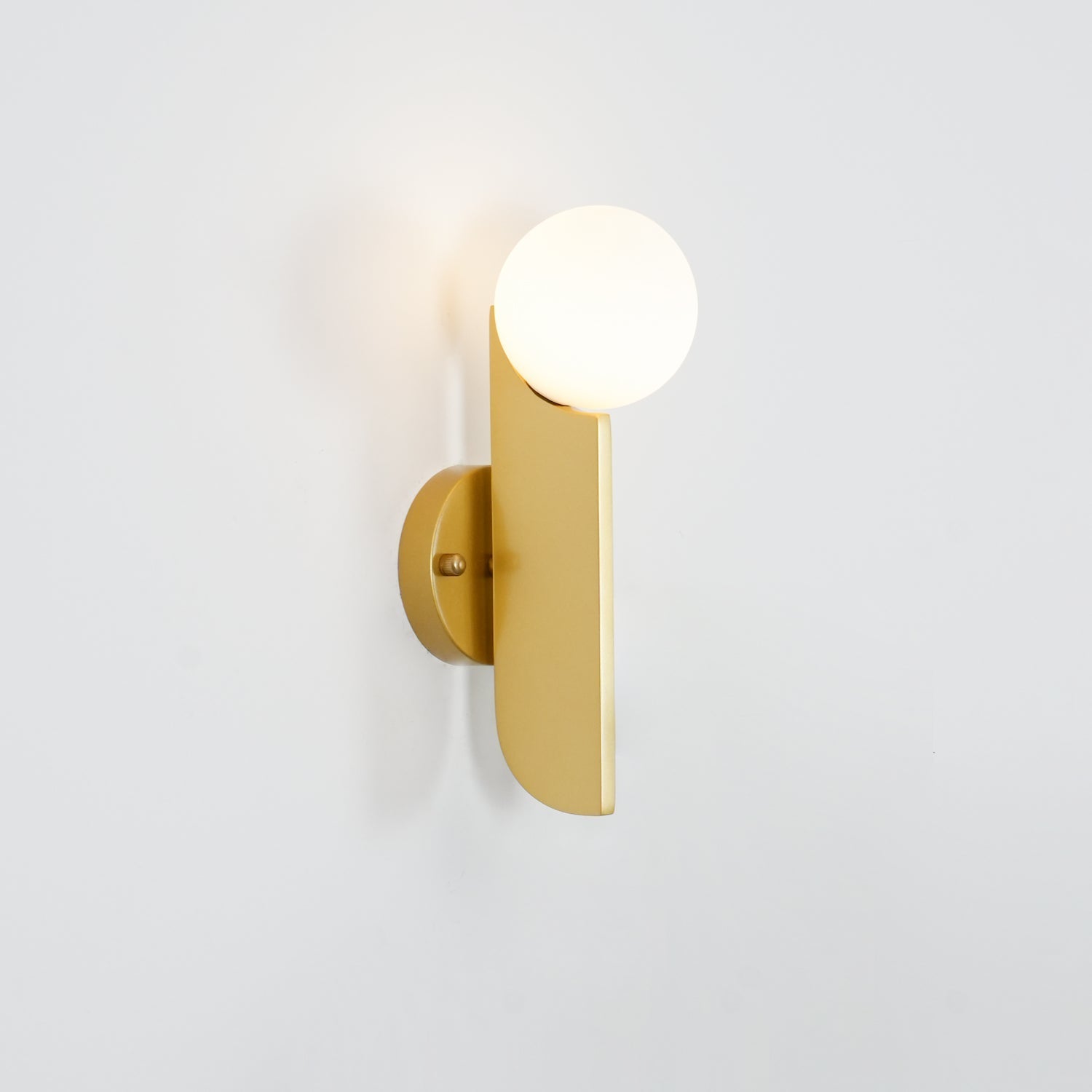 Lemtyse Wall Light