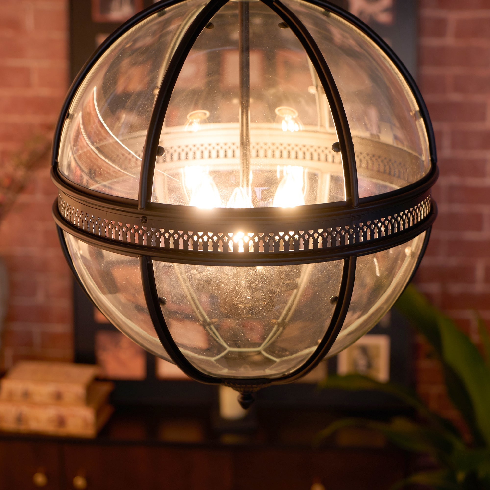 Lorenca Classic Pendant Light