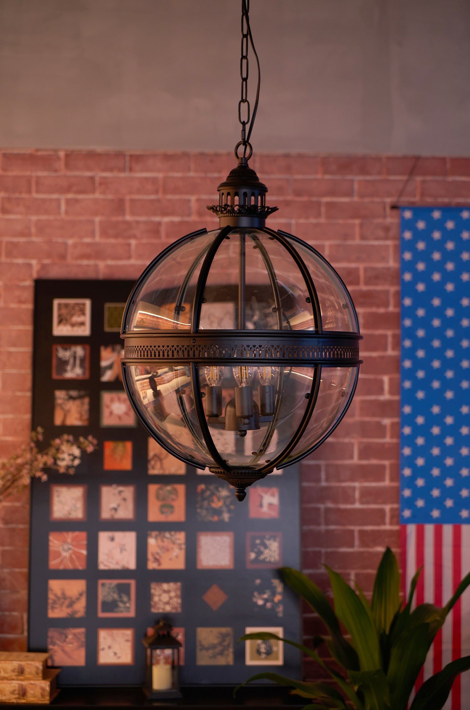 Lorenca Classic Pendant Light