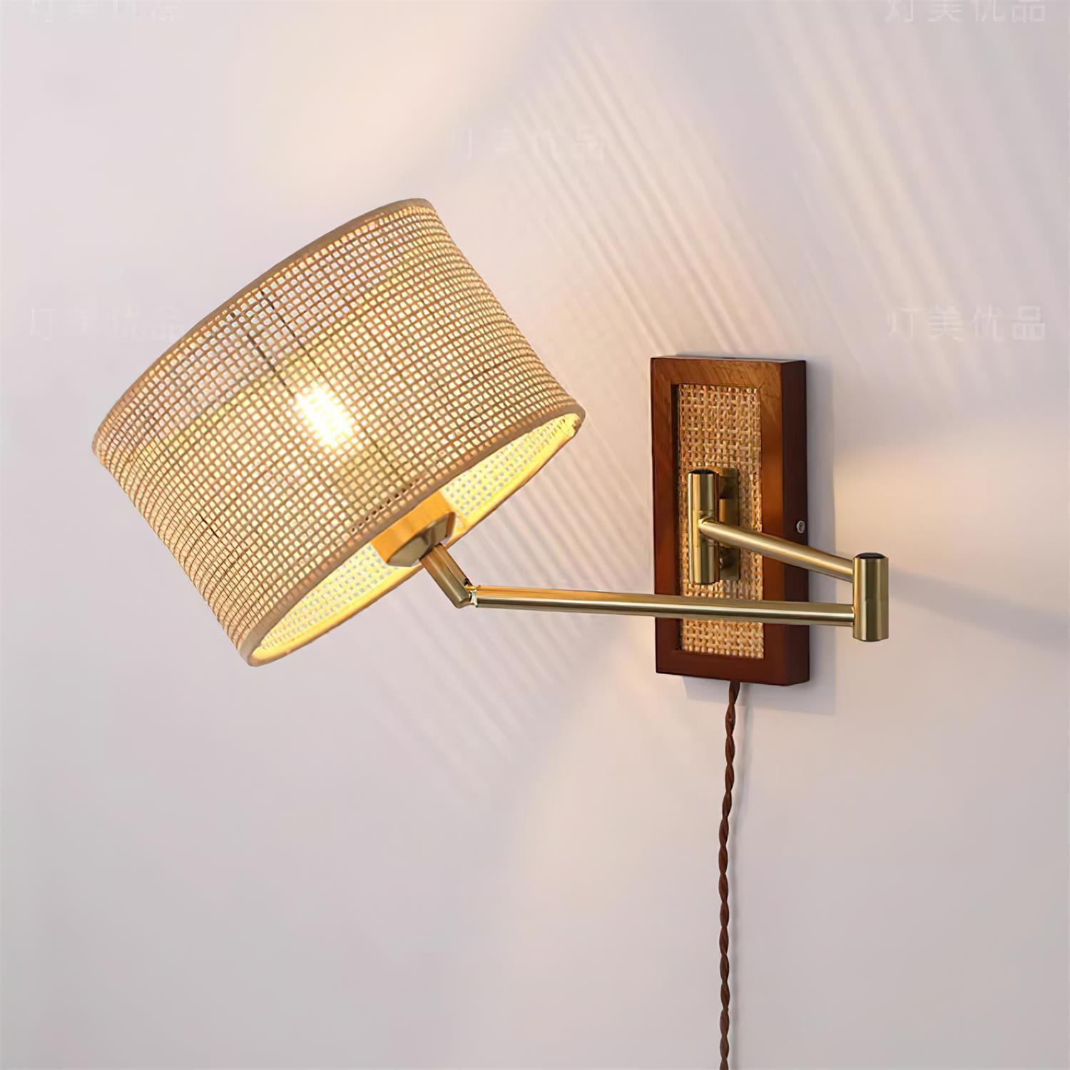 Nemiro Wall Light