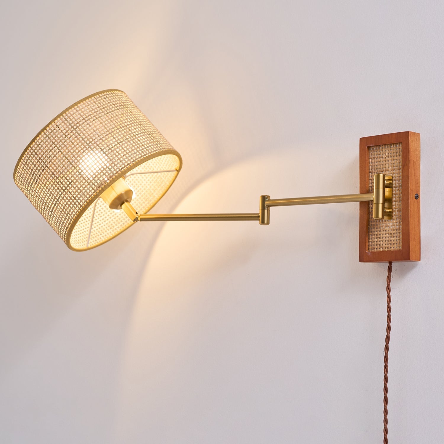Nemiro Wall Light