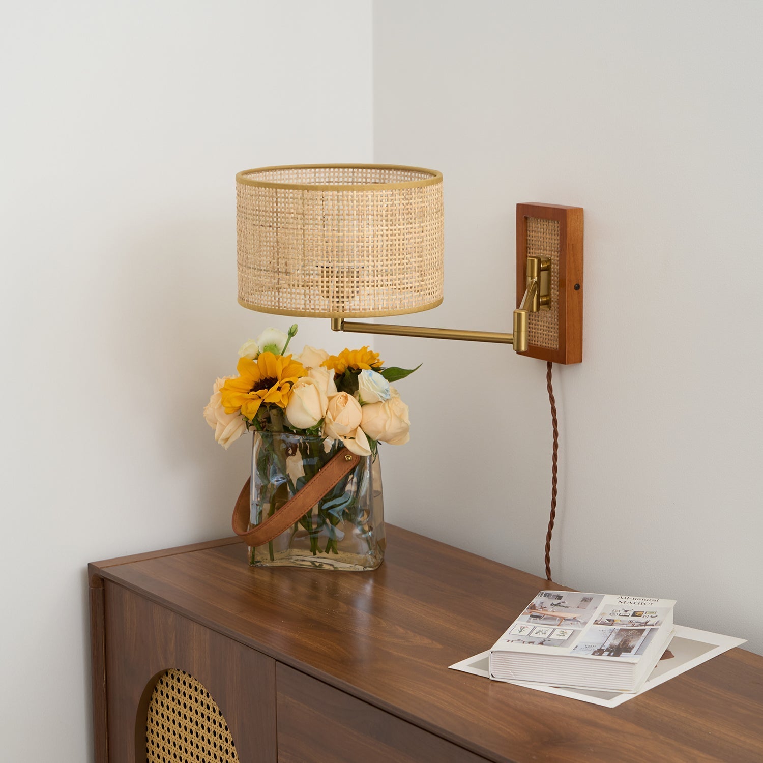 Nemiro Wall Light