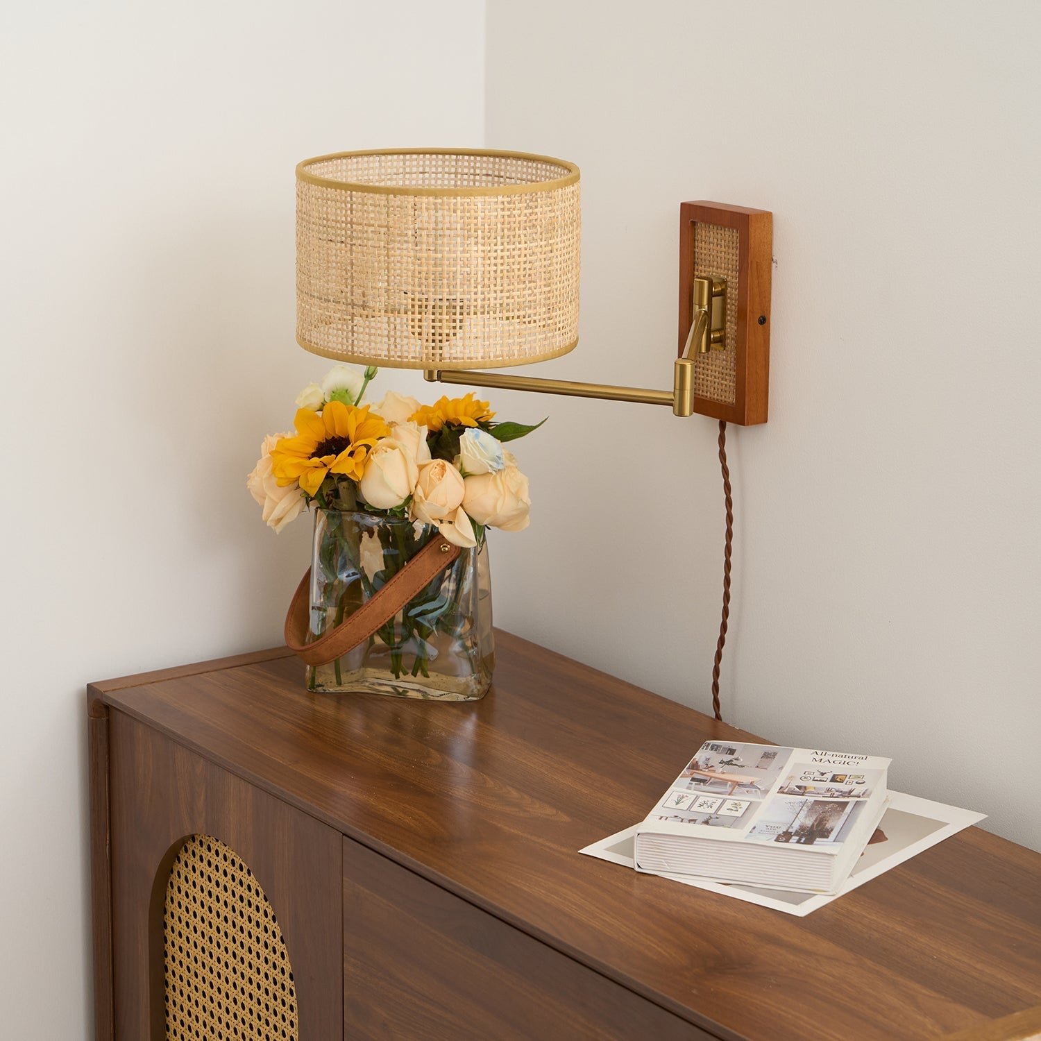 Nemiro Wall Light