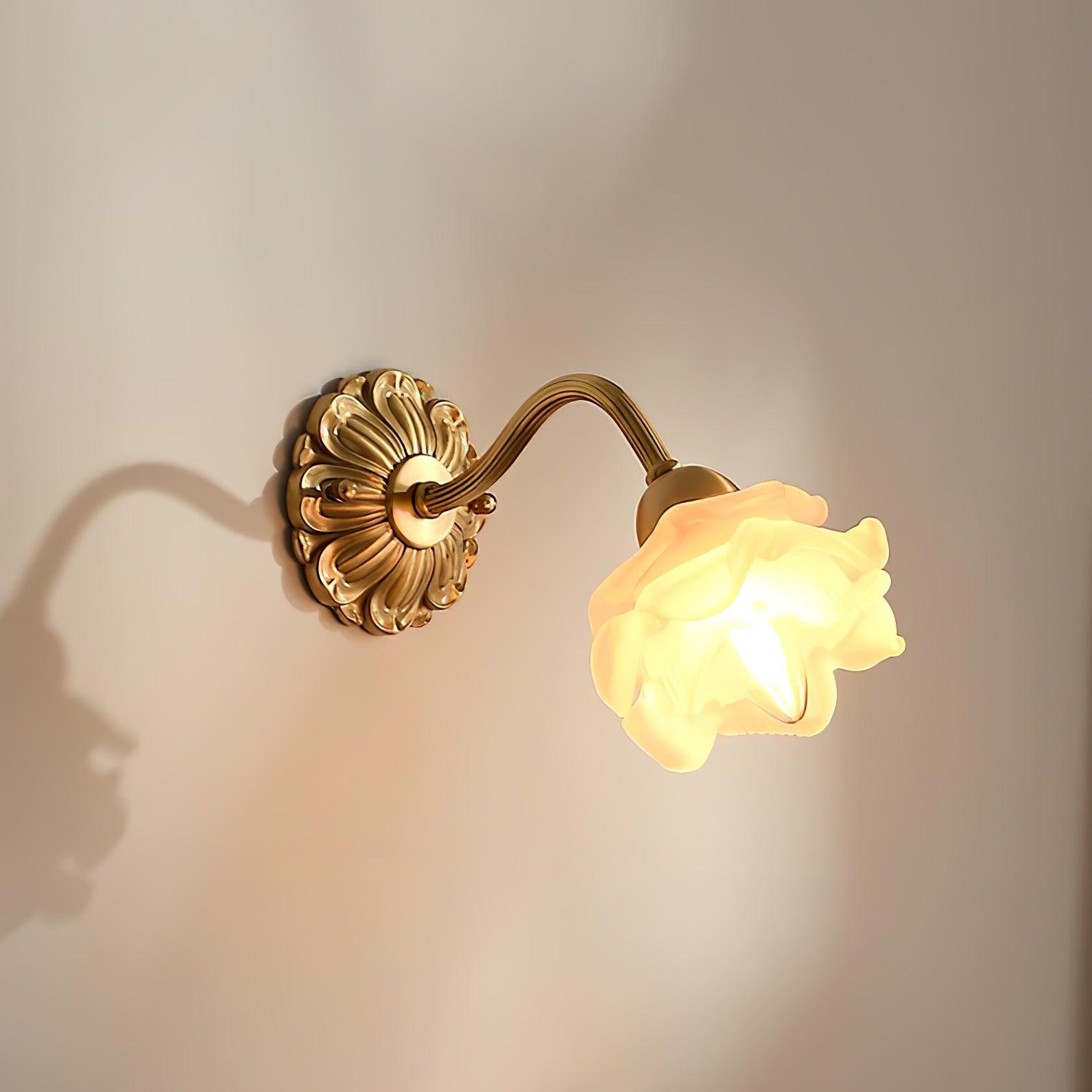 Lisaro Flower Wall Light