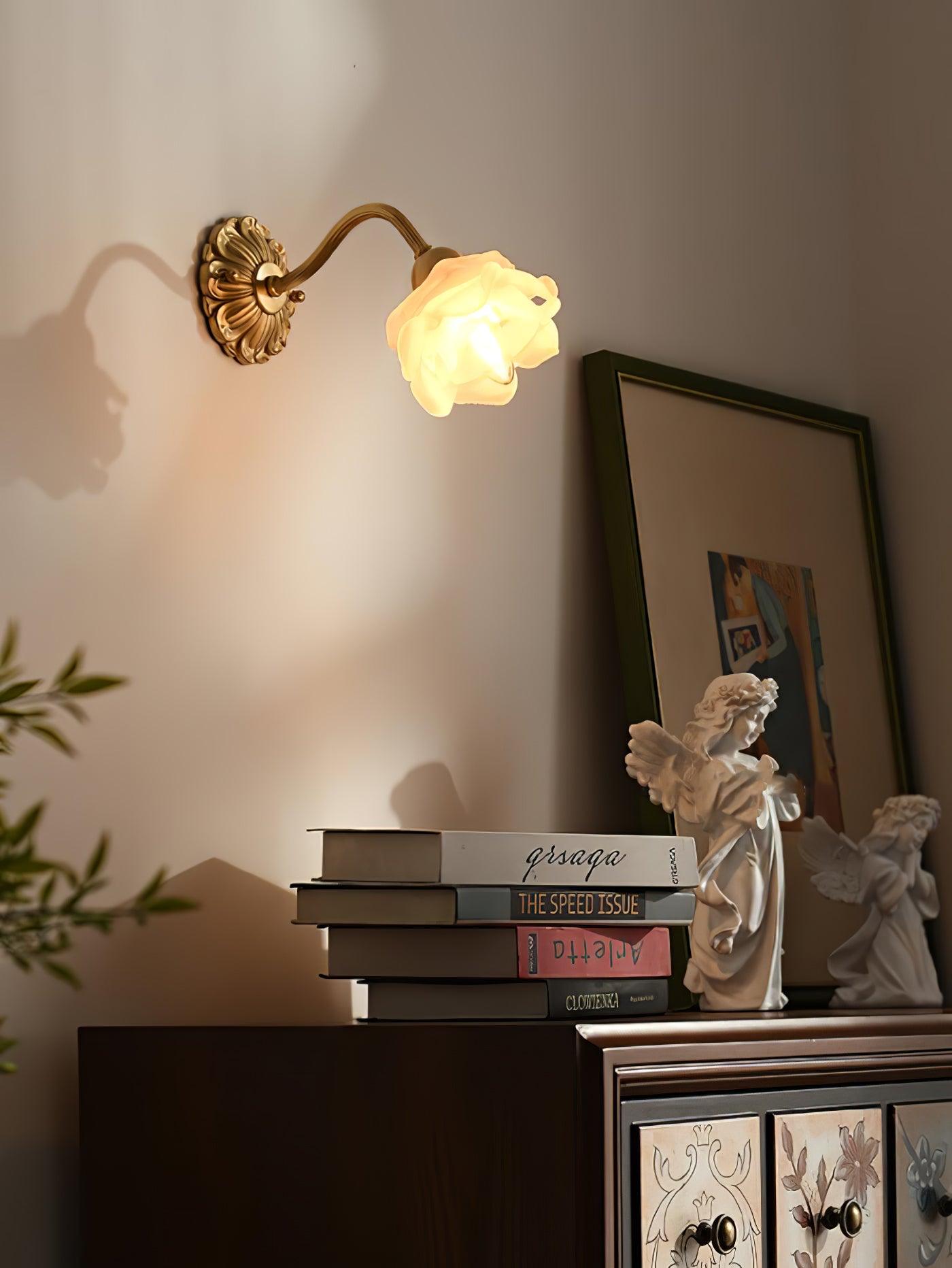 Lisaro Flower Wall Light