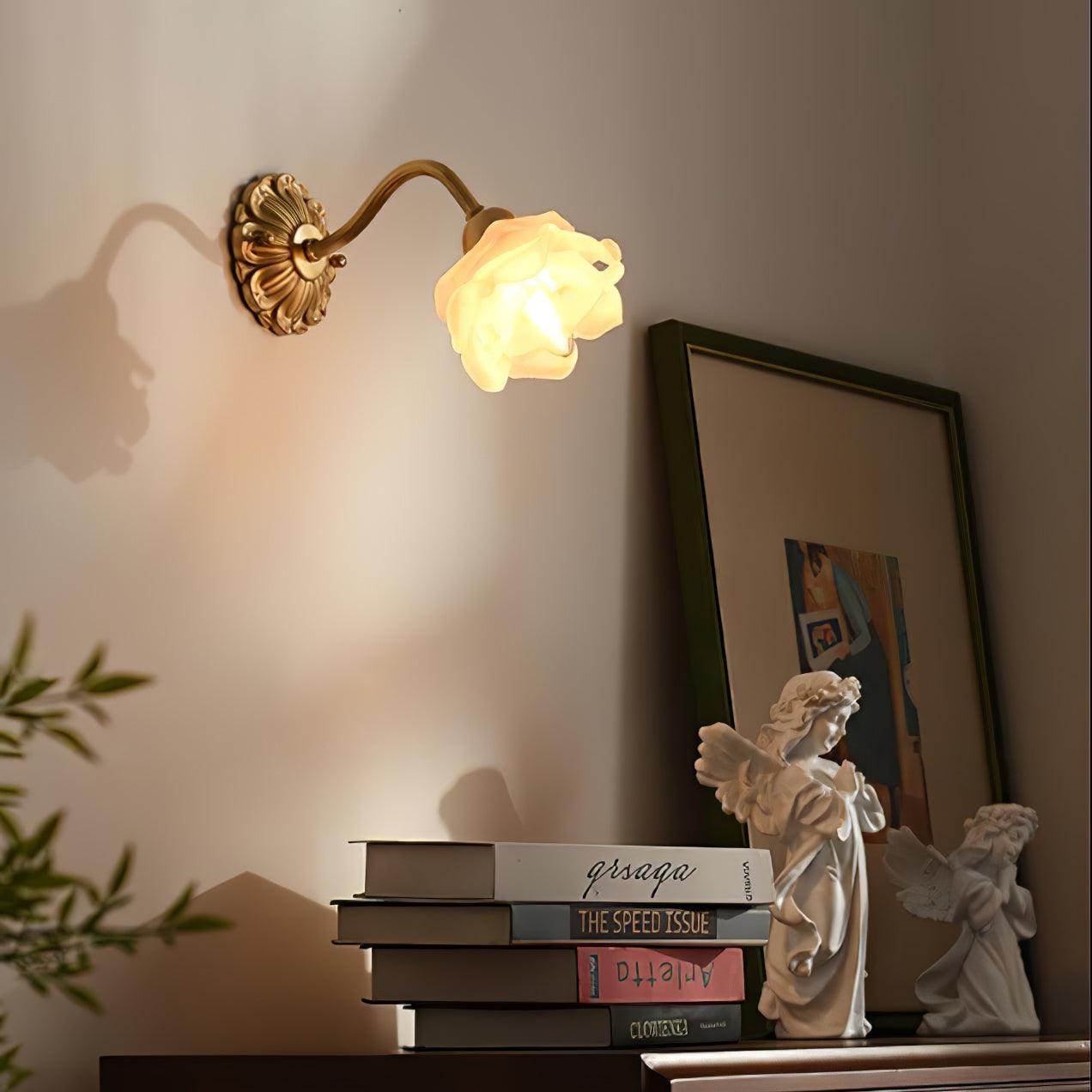 Lisaro Flower Wall Light