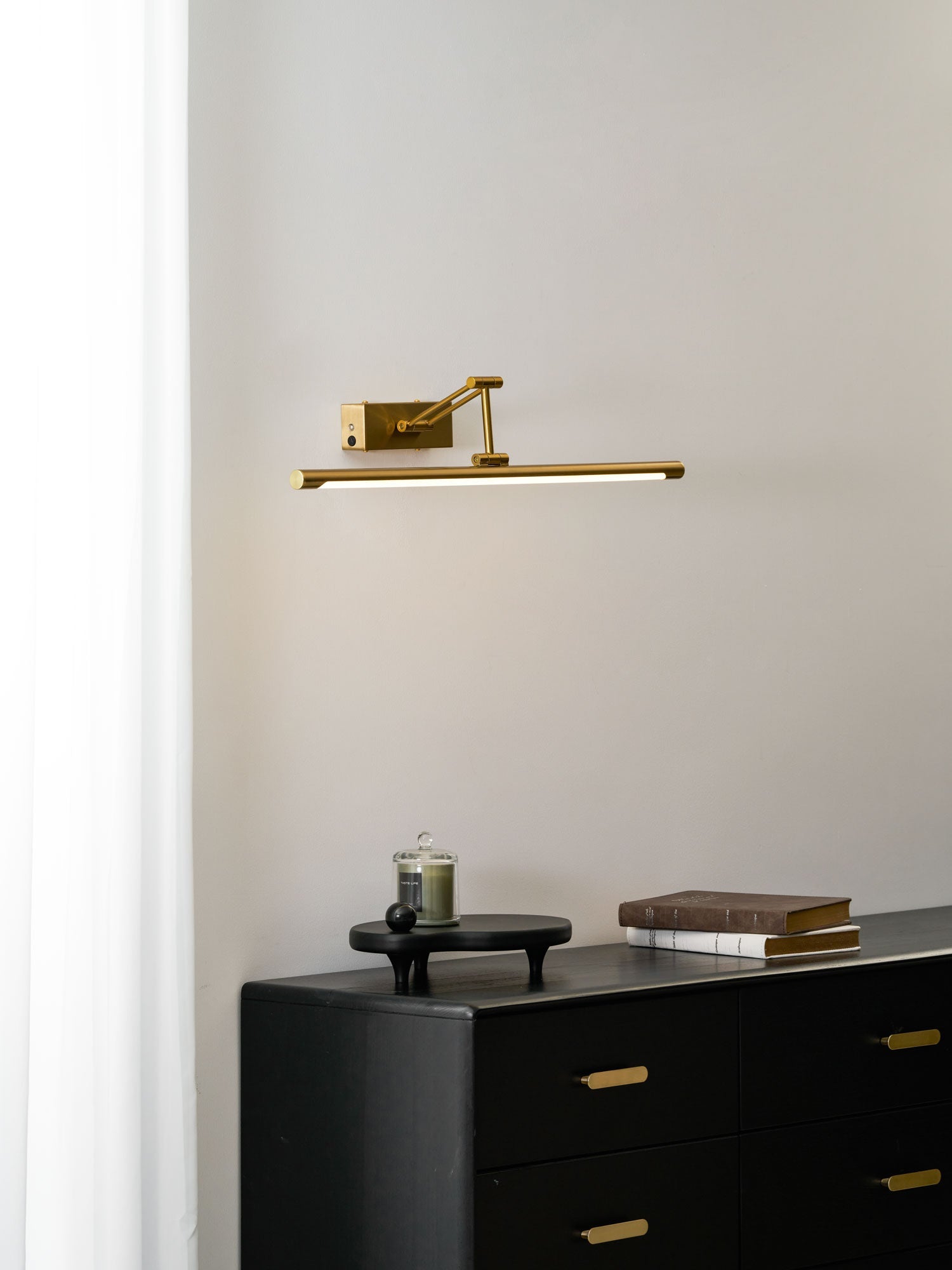 Aldlina Linear Wall Light