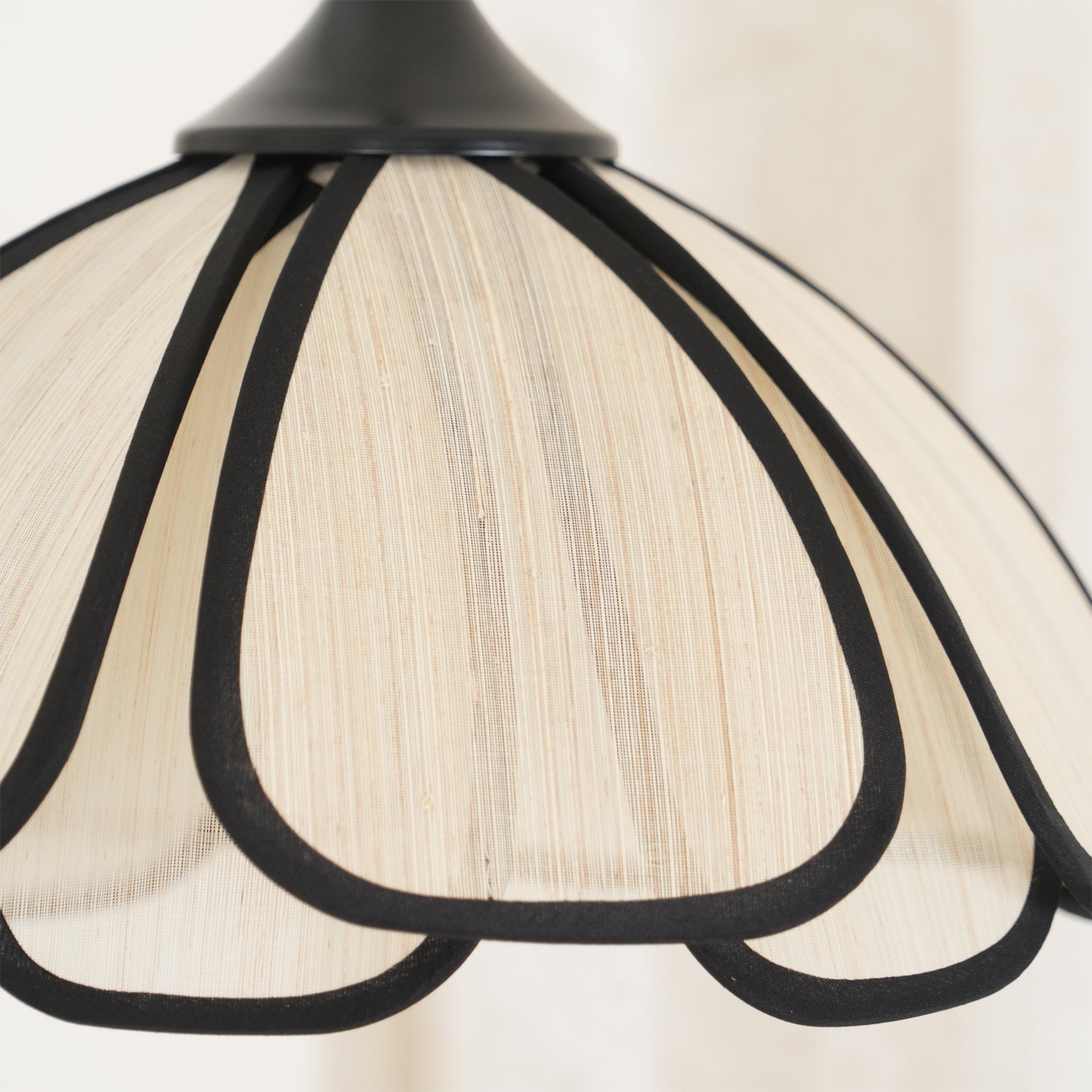 Mozy Flower Wall Light