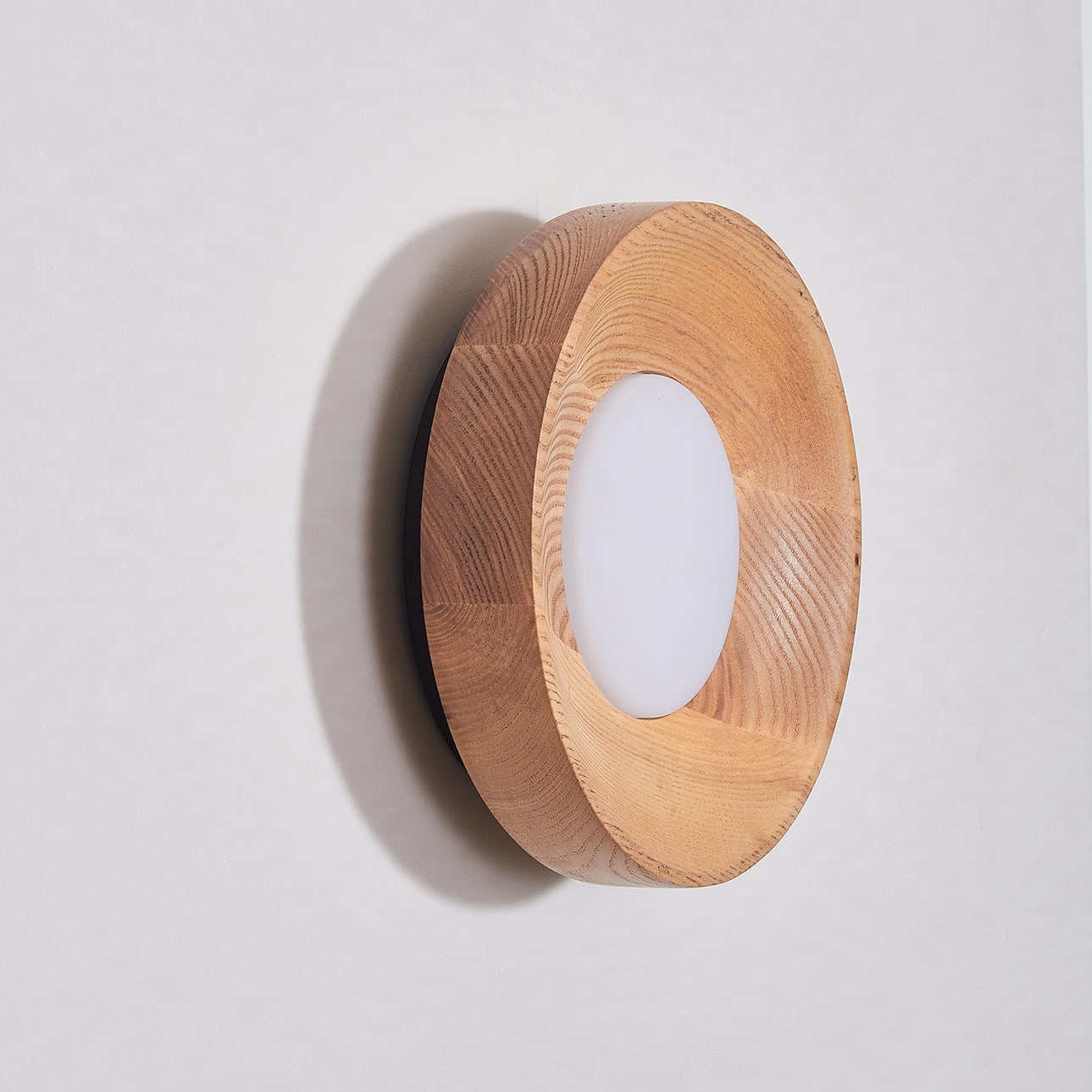 Cobell Wooden Wall Light