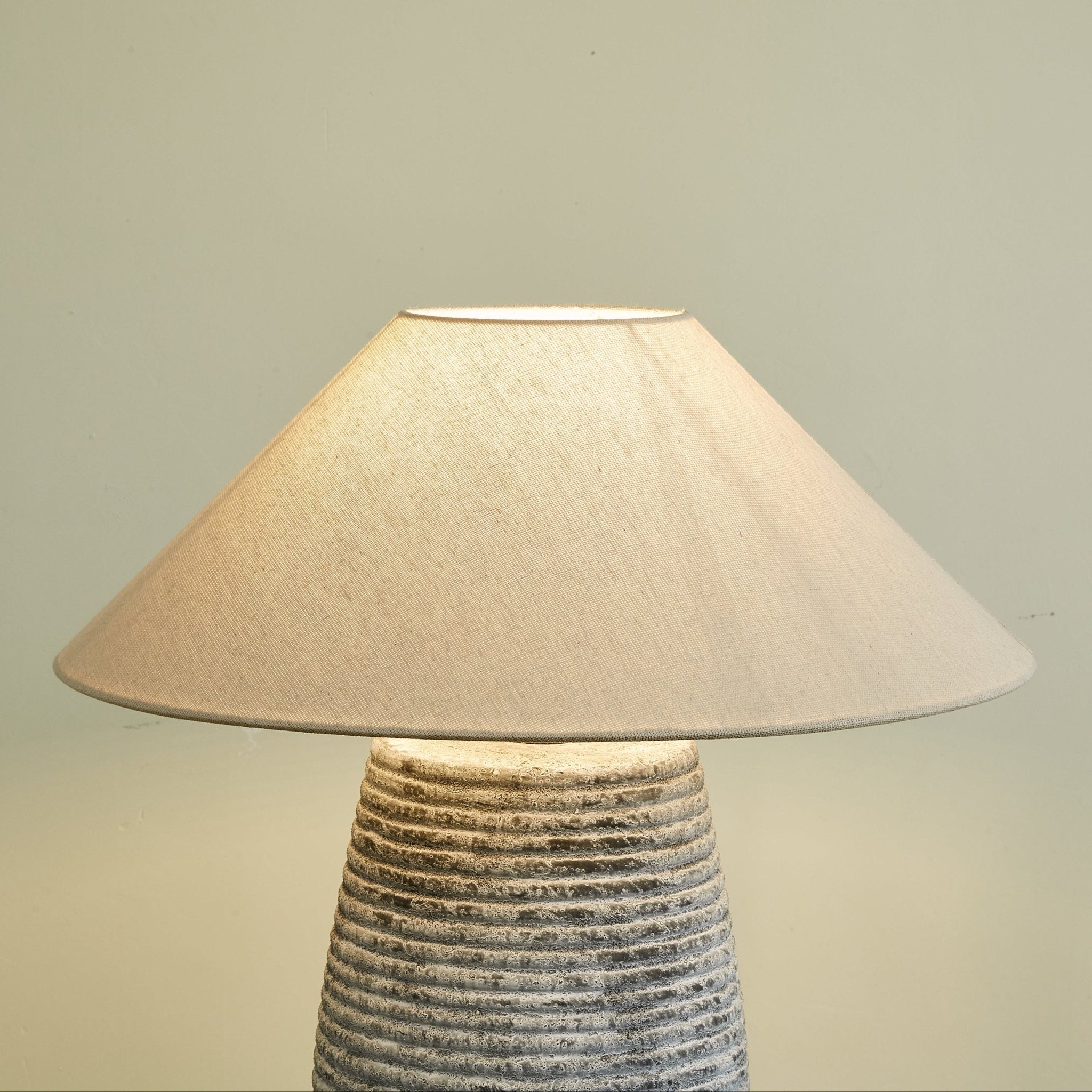 Conzon Ribbed Table Lamp