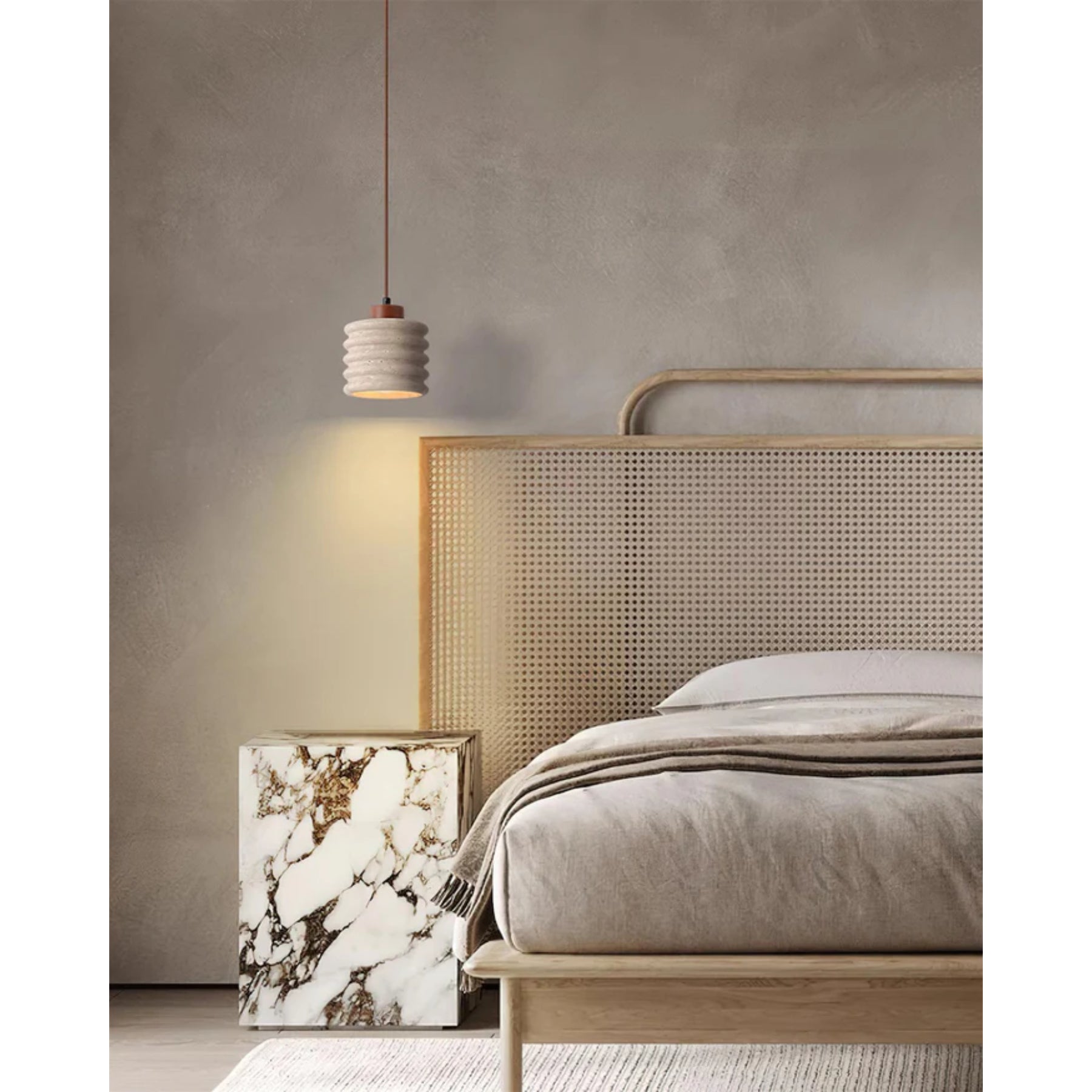 Kandeivo Pendant Light