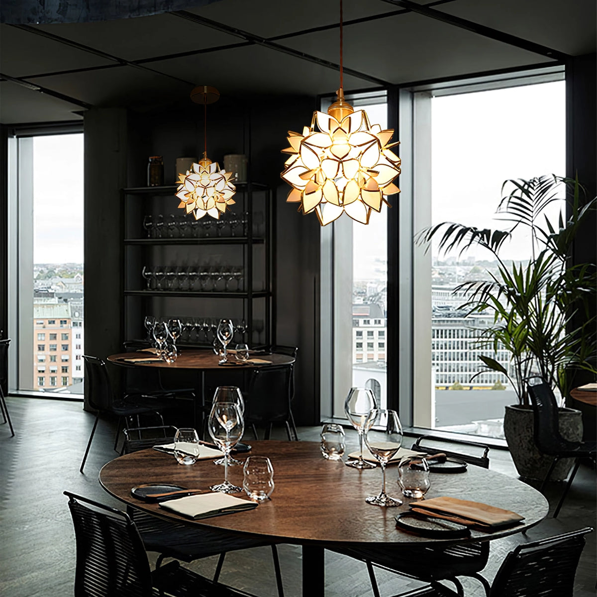 Silla Flower Pendant Light