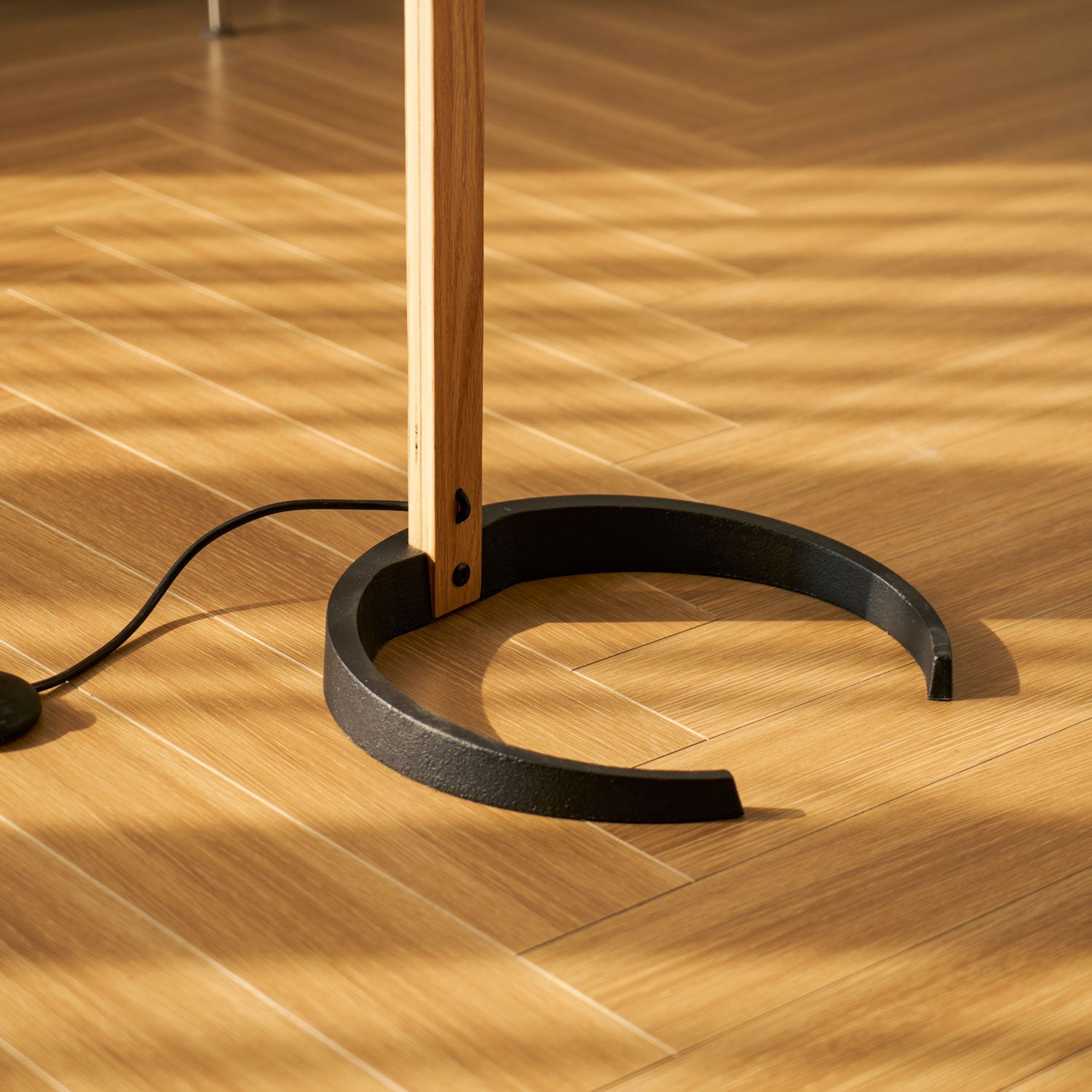 Zormont Floor Lamp