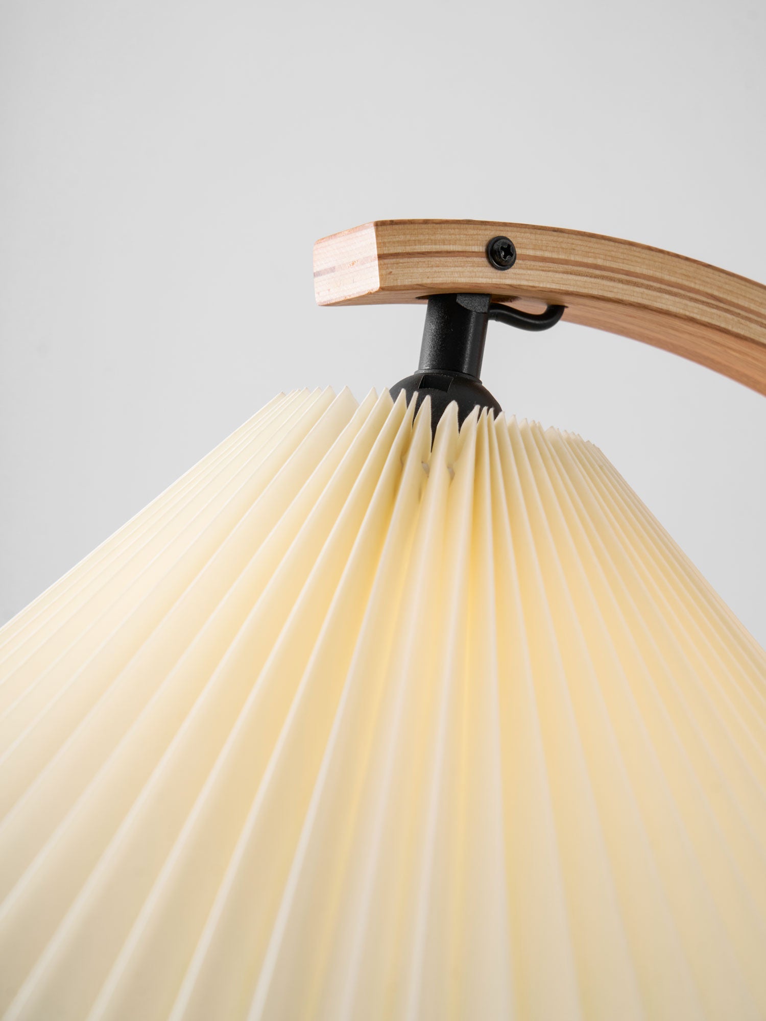 Zormont Floor Lamp