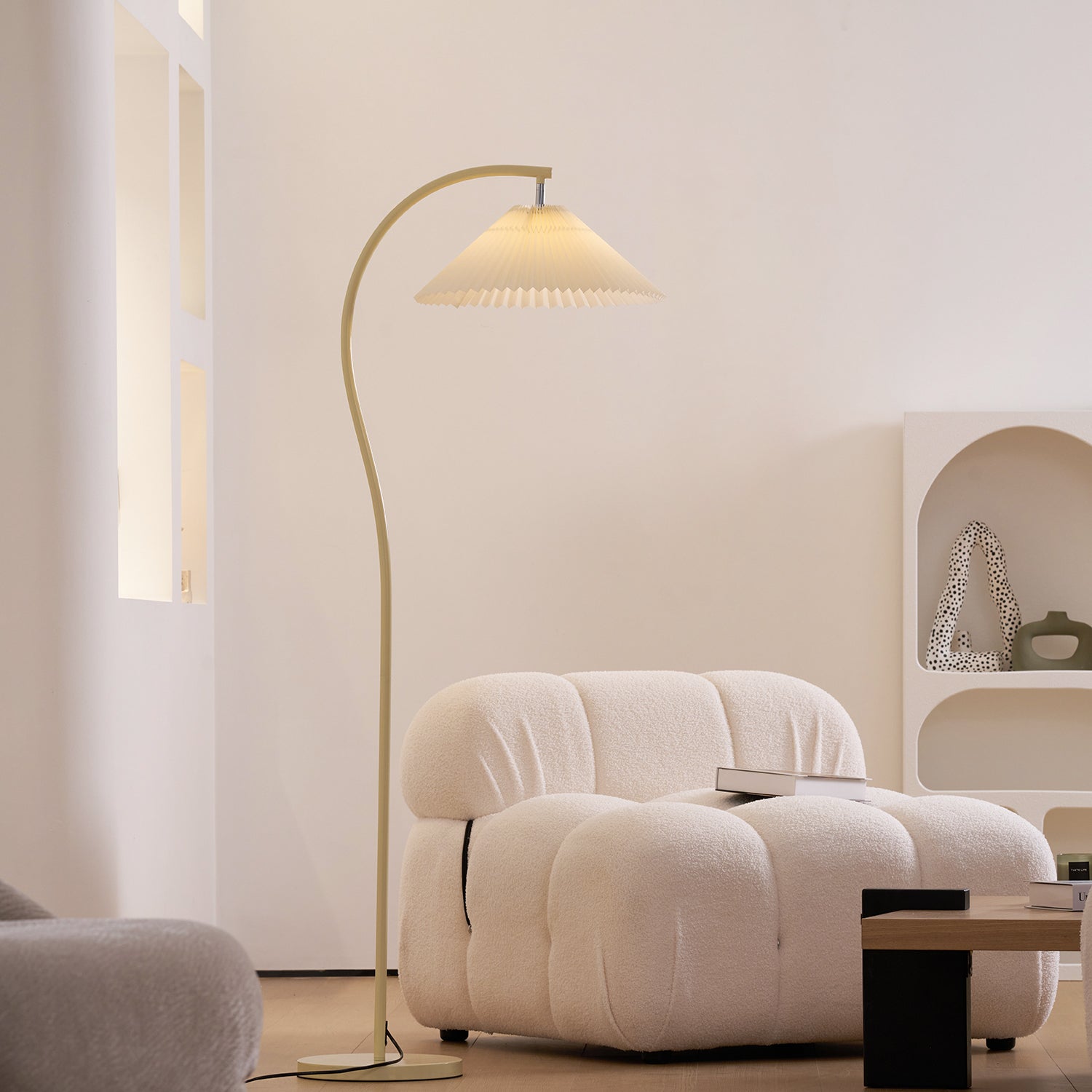 Serini Floor Lamp