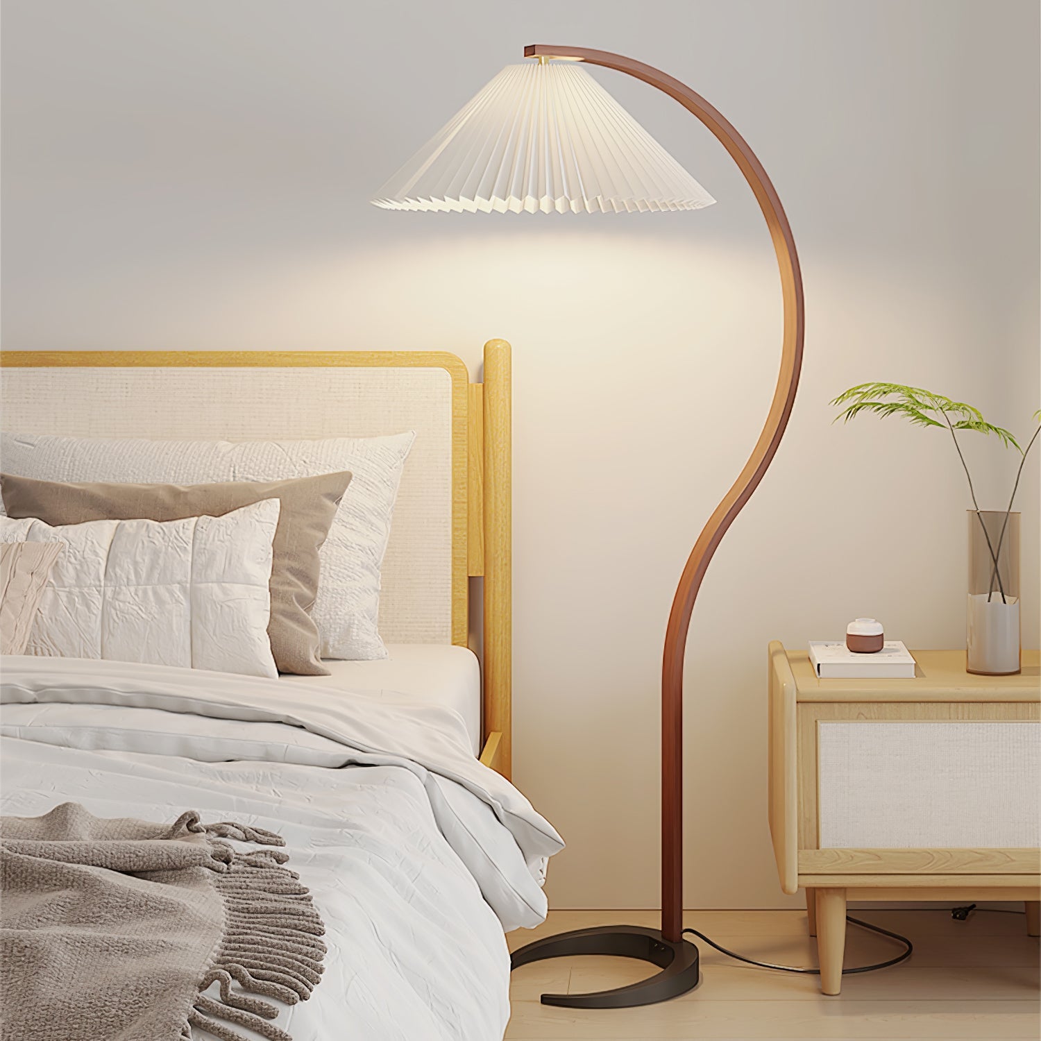 Zormont Floor Lamp