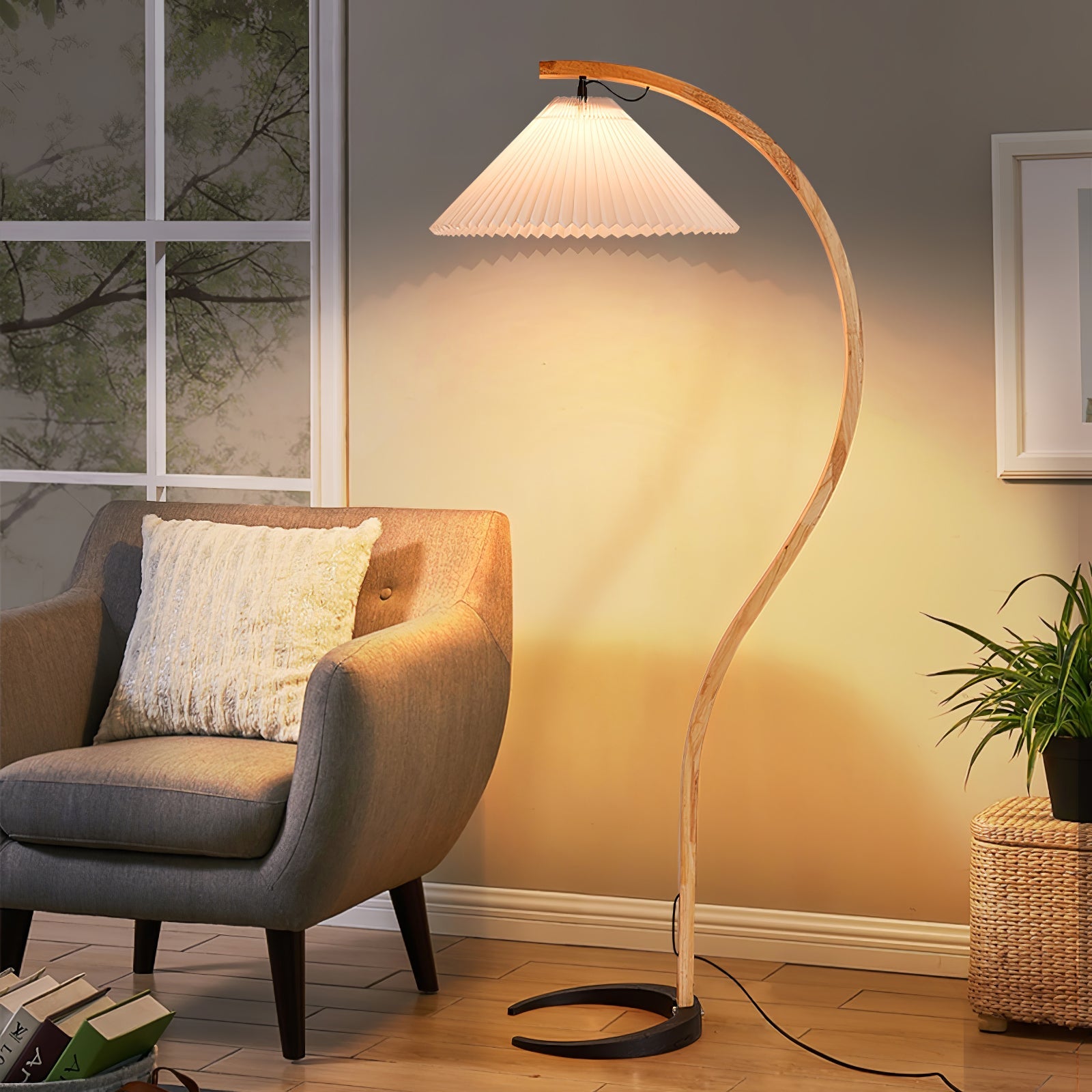 Zormont Floor Lamp